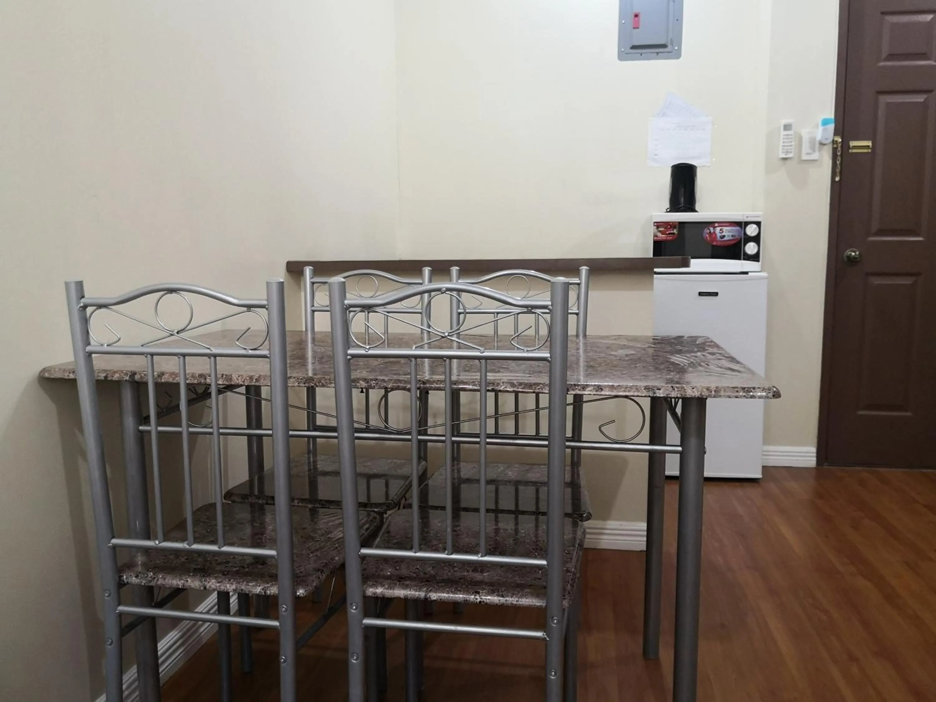 Casa Saudade Condotels and Transient Rooms