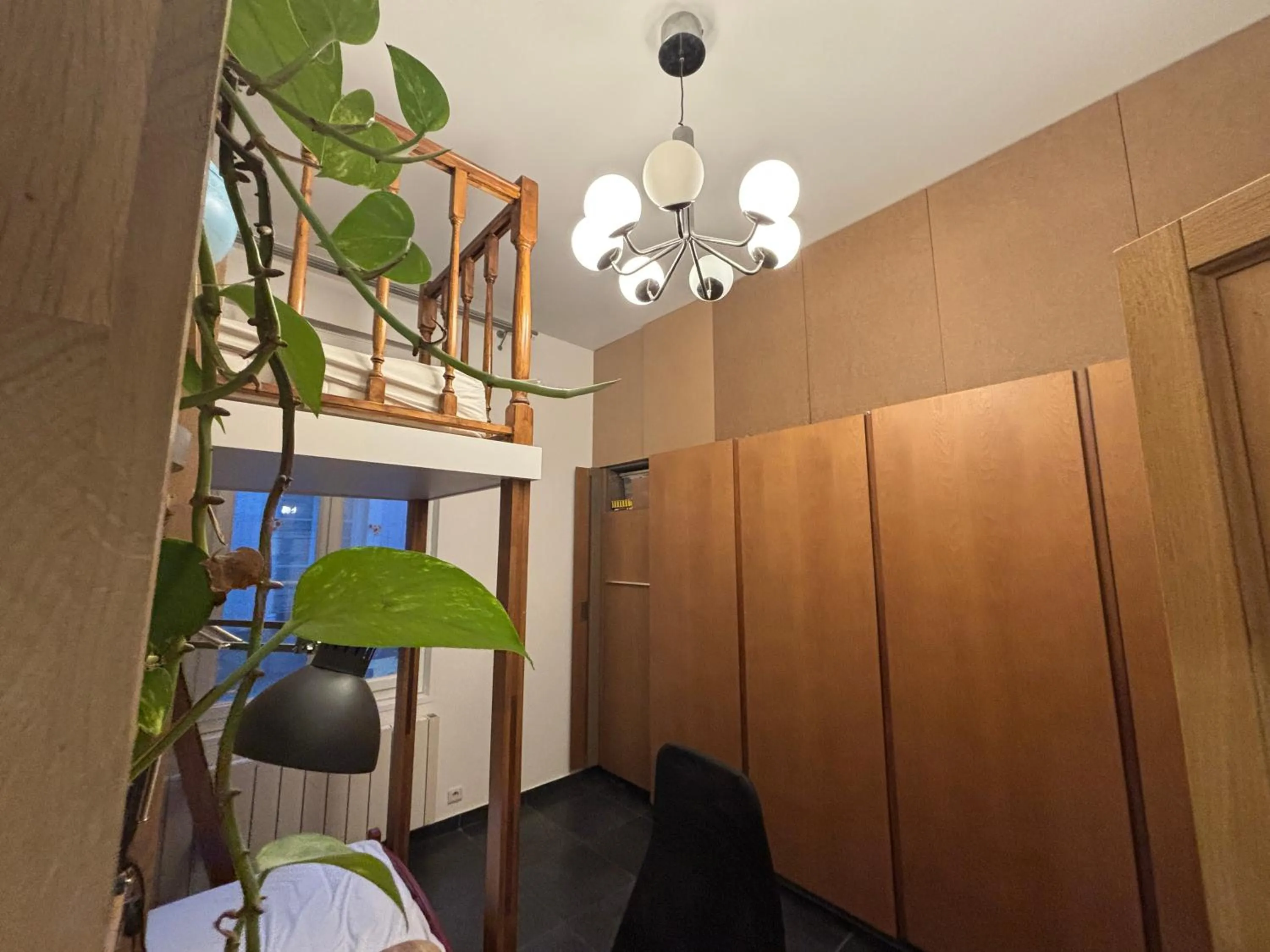 wardrobe in TANG Home-Bordeaux Hyper Centre