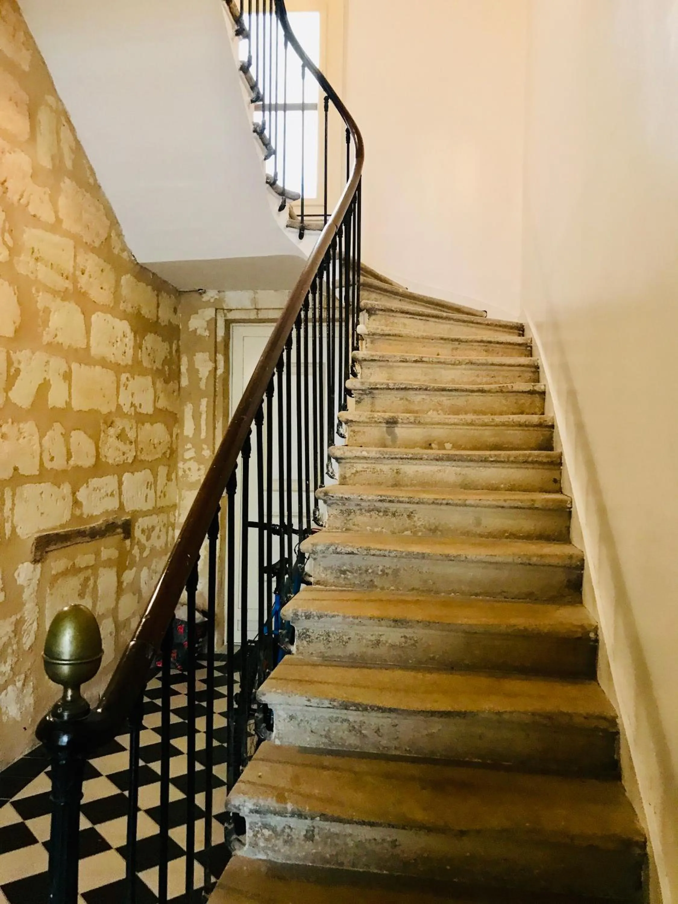 Property building in TANG Home-Bordeaux Hyper Centre