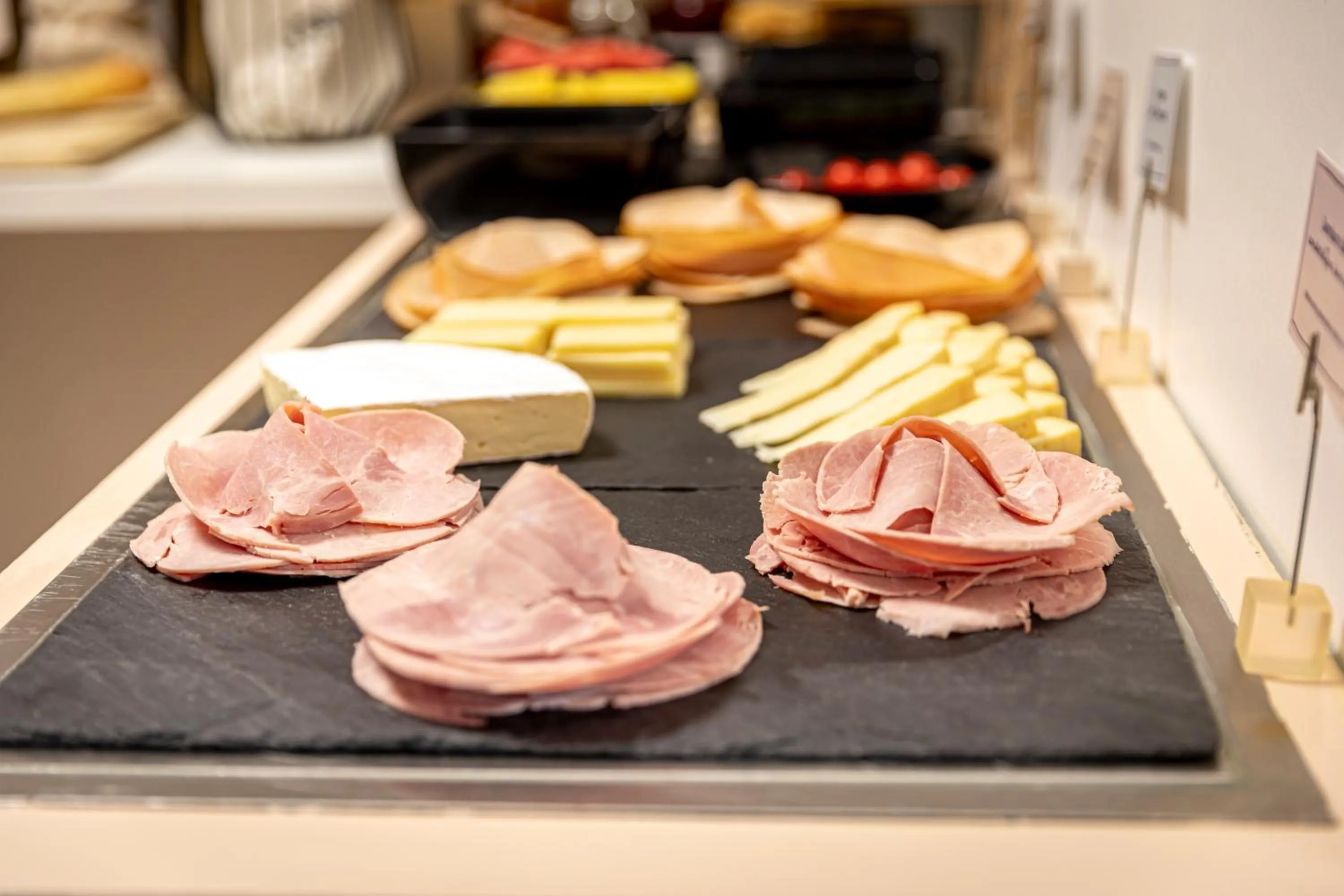 Breakfast in ibis Styles Paris Eiffel Cambronne