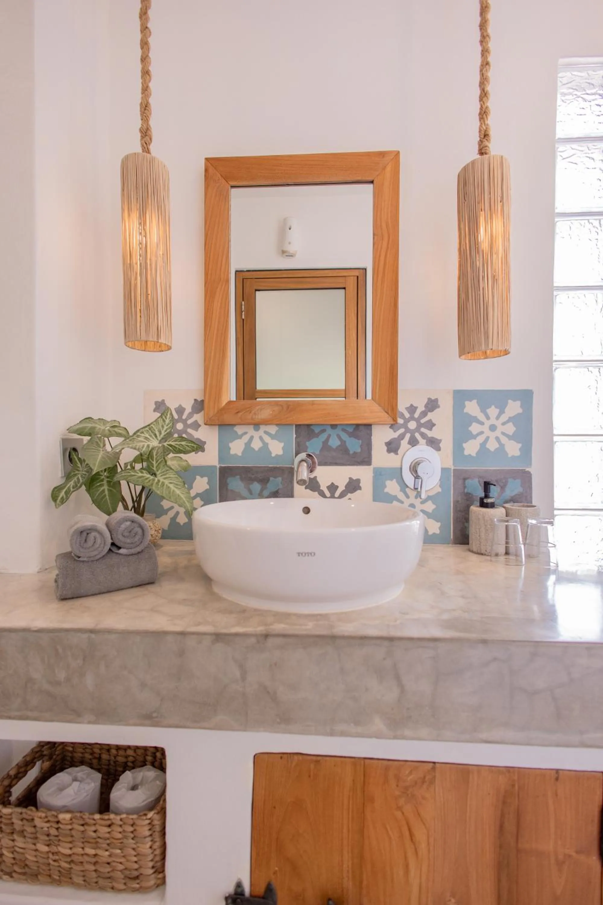 Bathroom in Seaesta Komodo Hotel & Hostel