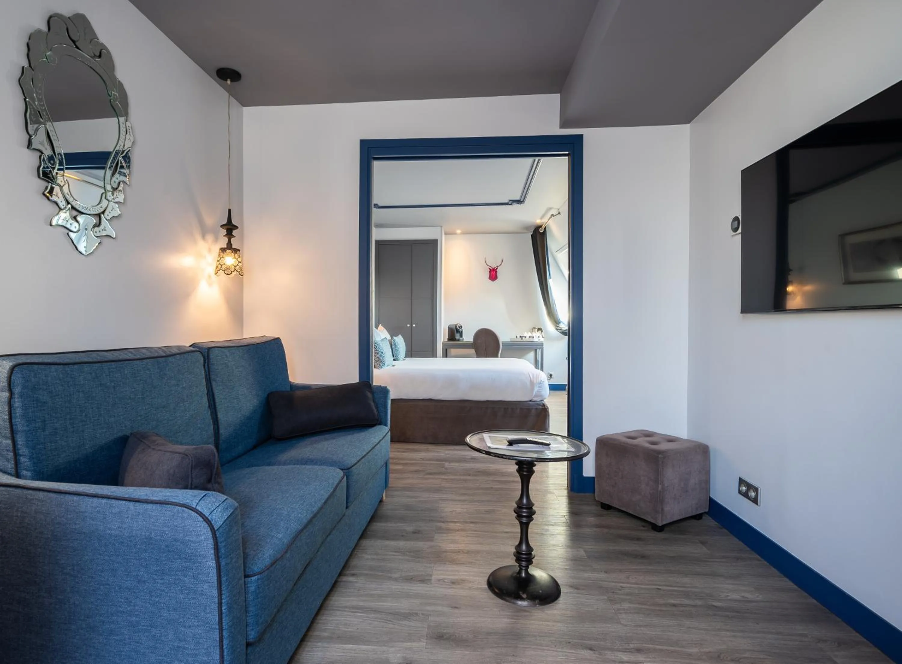 TV and multimedia, Bed in Hotel Mademoiselle