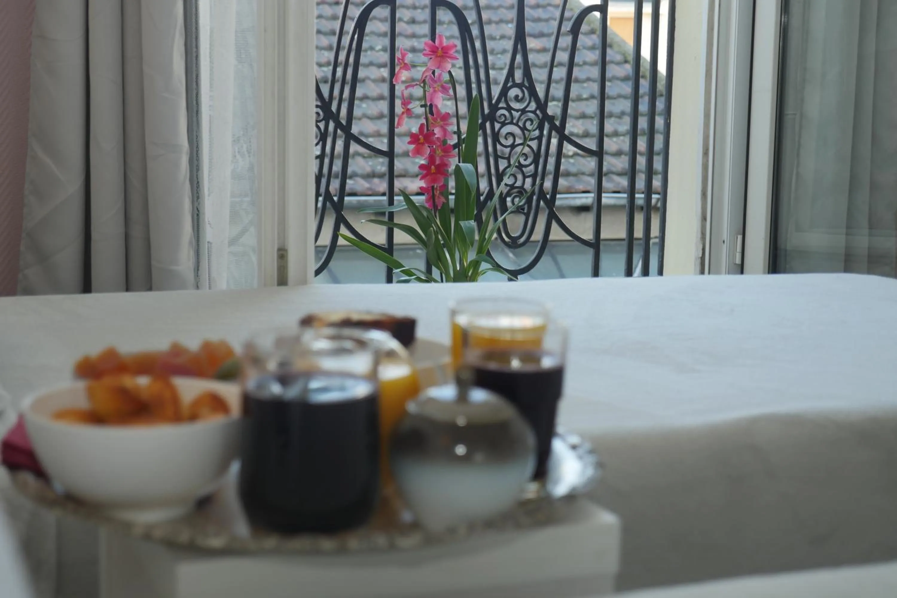 Staff in Hotel Novex Paris