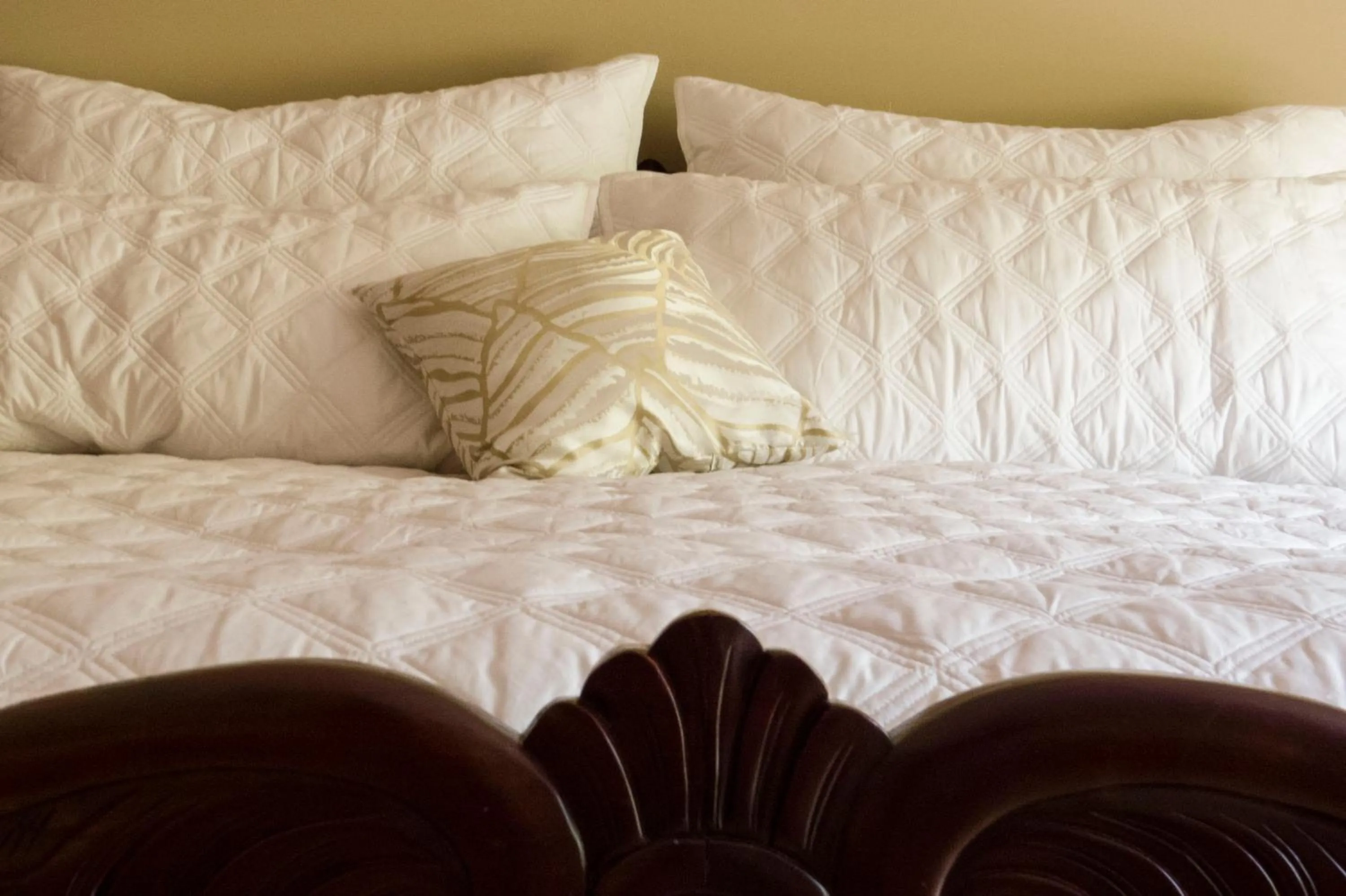 Bed in Studio-hôtel Villegiature Saint-Sauveur