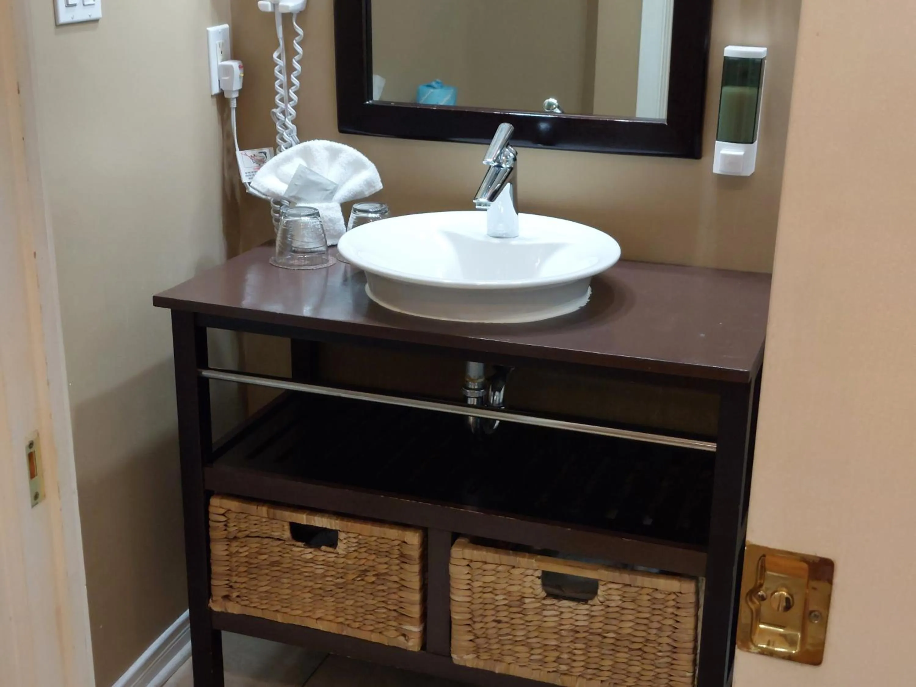 Bathroom in Studio-hôtel Villegiature Saint-Sauveur