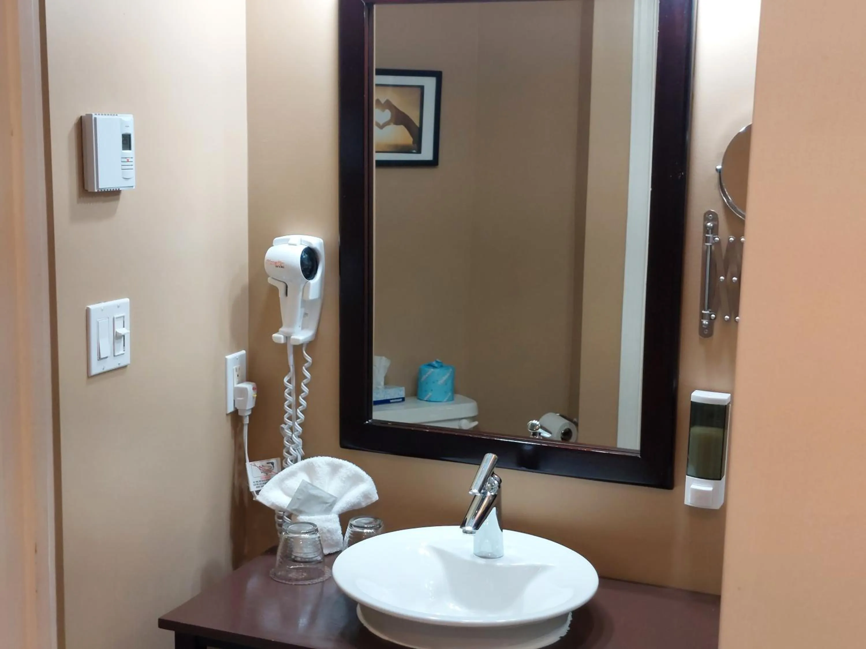 Bathroom in Studio-hôtel Villegiature Saint-Sauveur