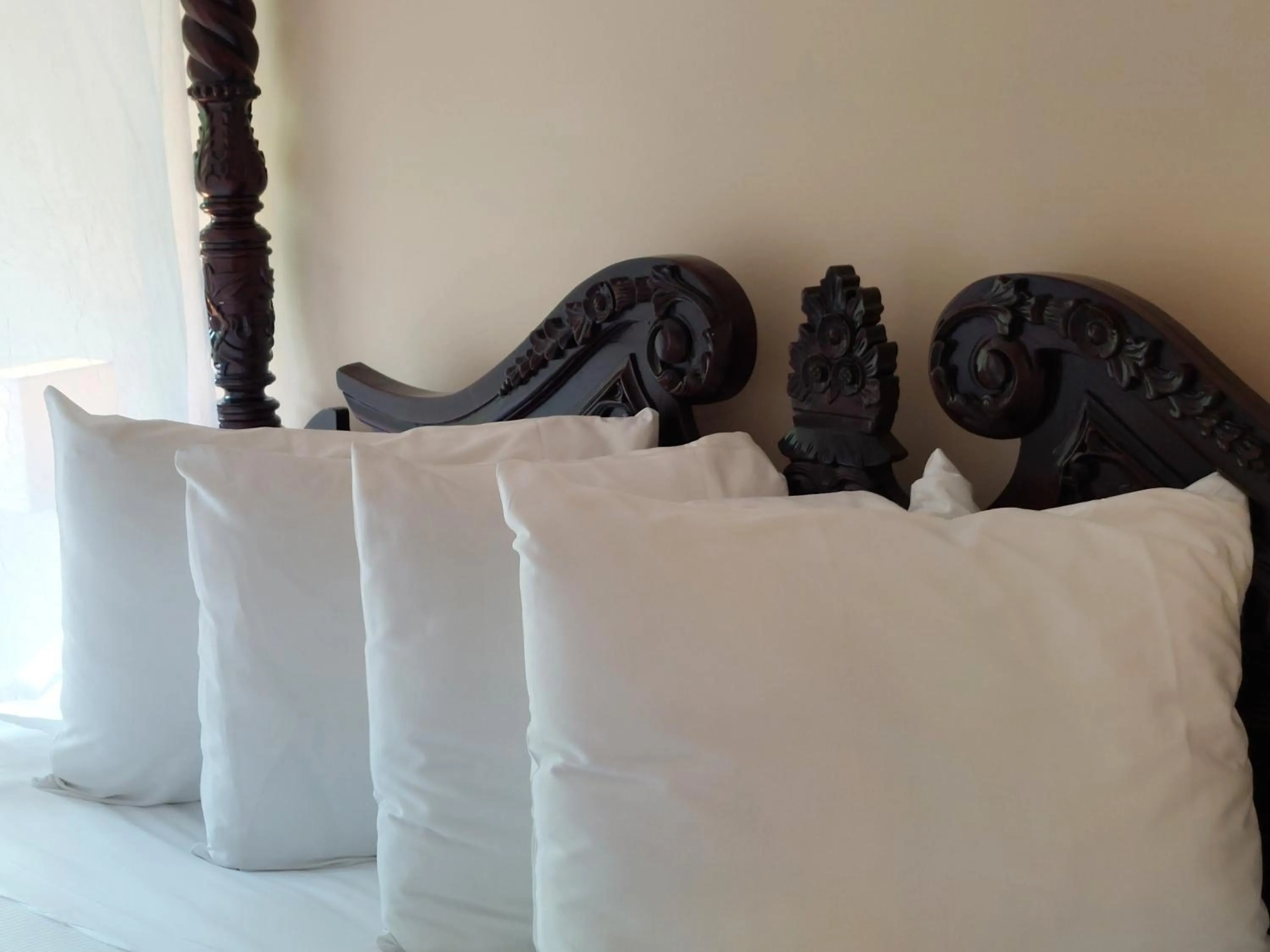 Bed in Studio-hôtel Villegiature Saint-Sauveur