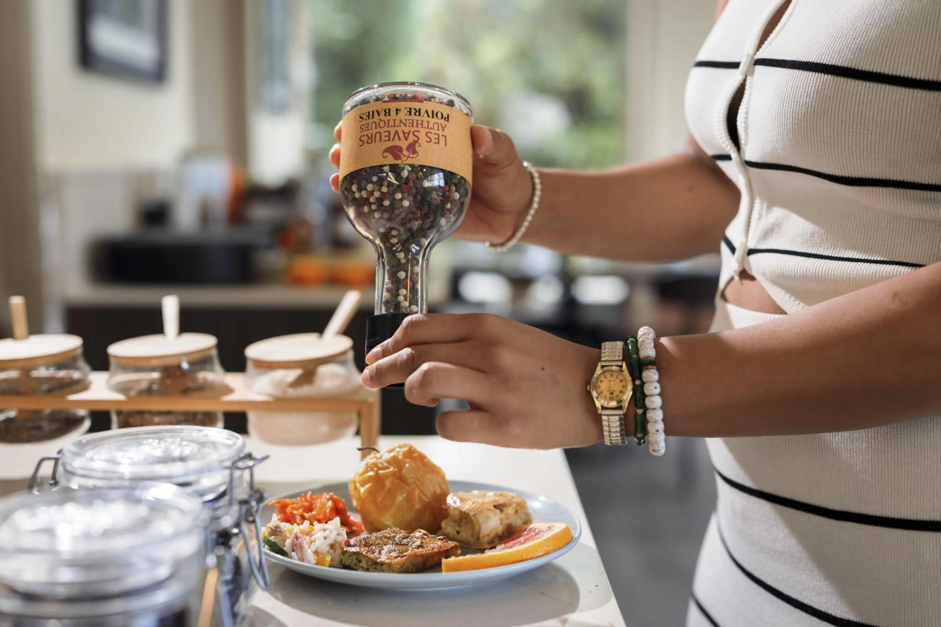 Breakfast in Best Western Hôtel des Orangers Cannes