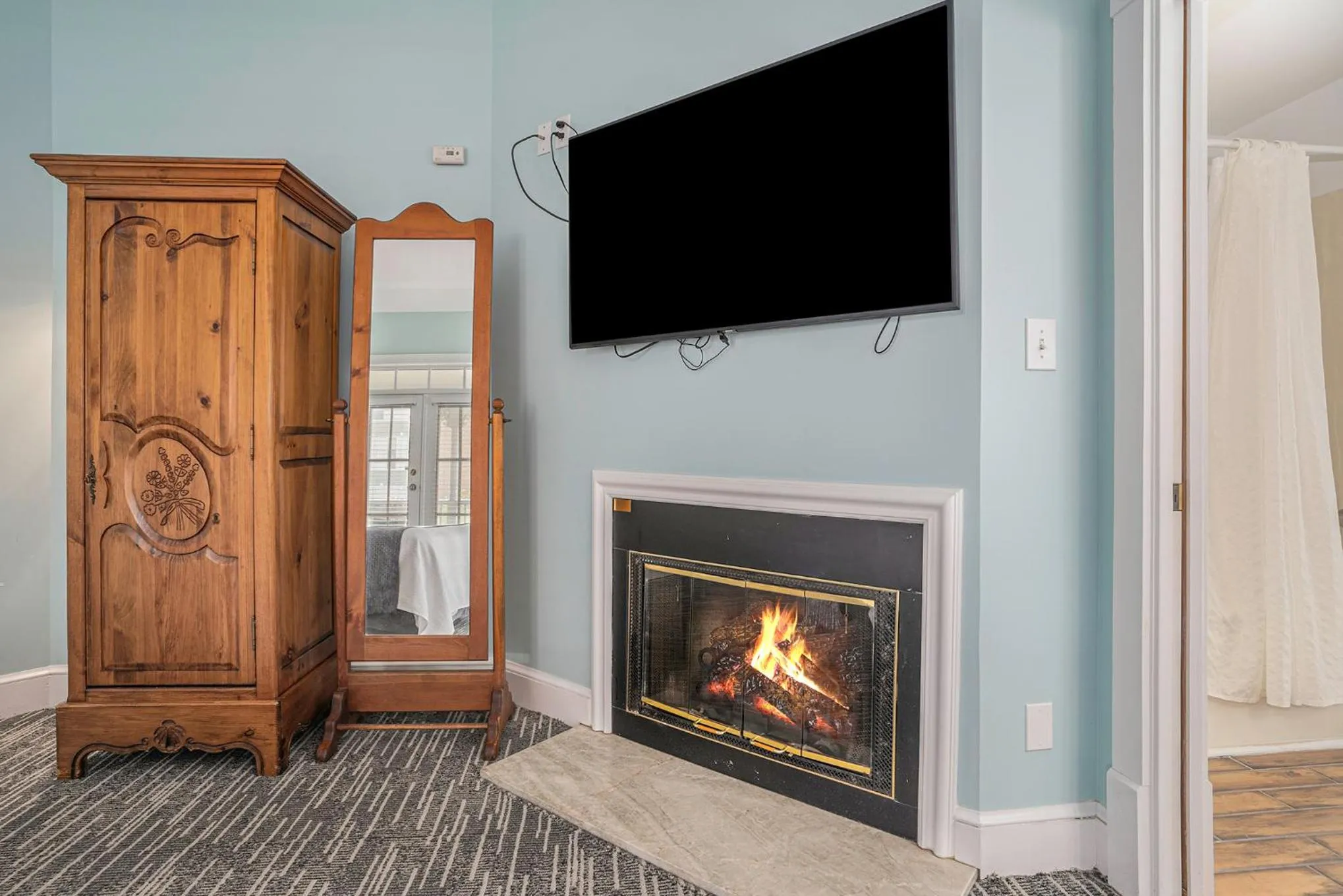 flat iron in Harbor House Inn