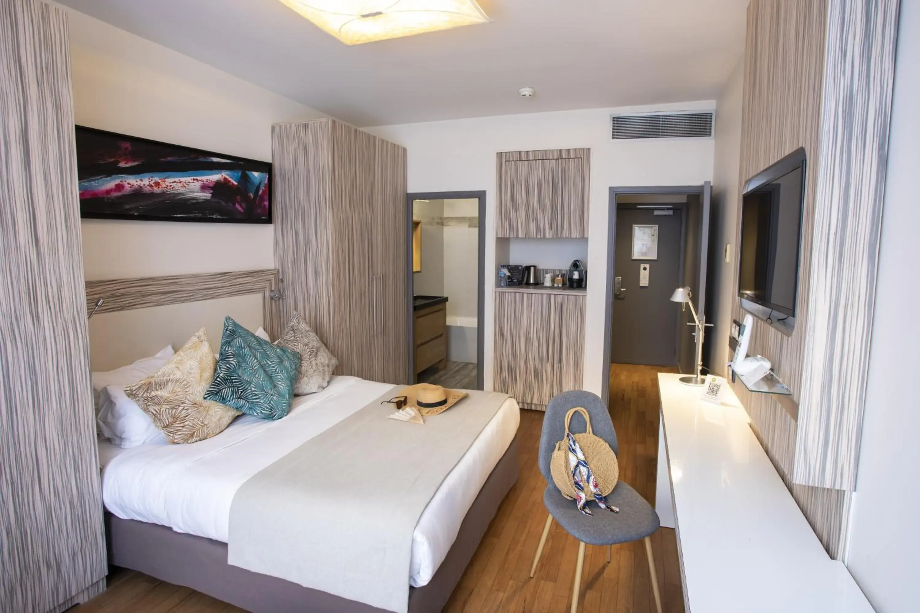 Superior Double Room - Free Spa Access in Eden Hotel & Spa Superior Double Room - Free Spa Access in Eden Hotel & Spa