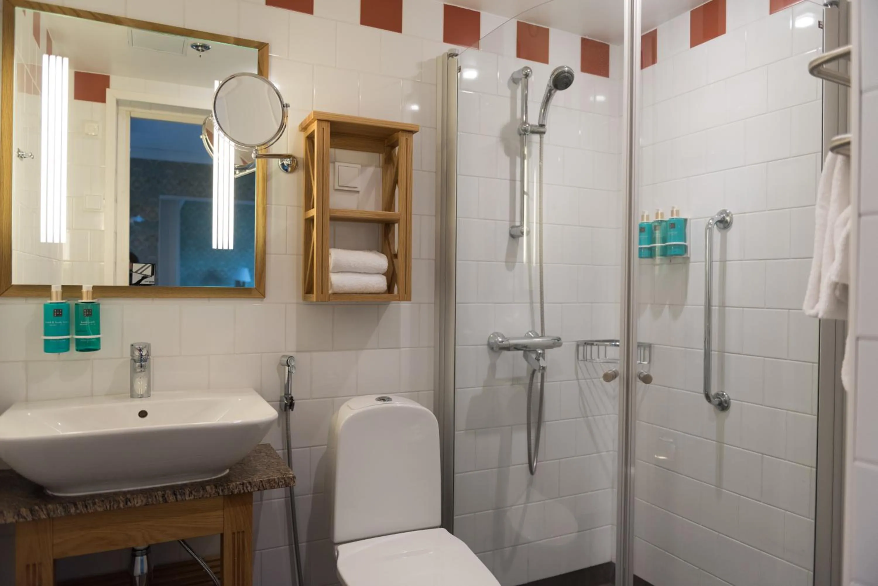 Shower in Boutique Hotel Lähde