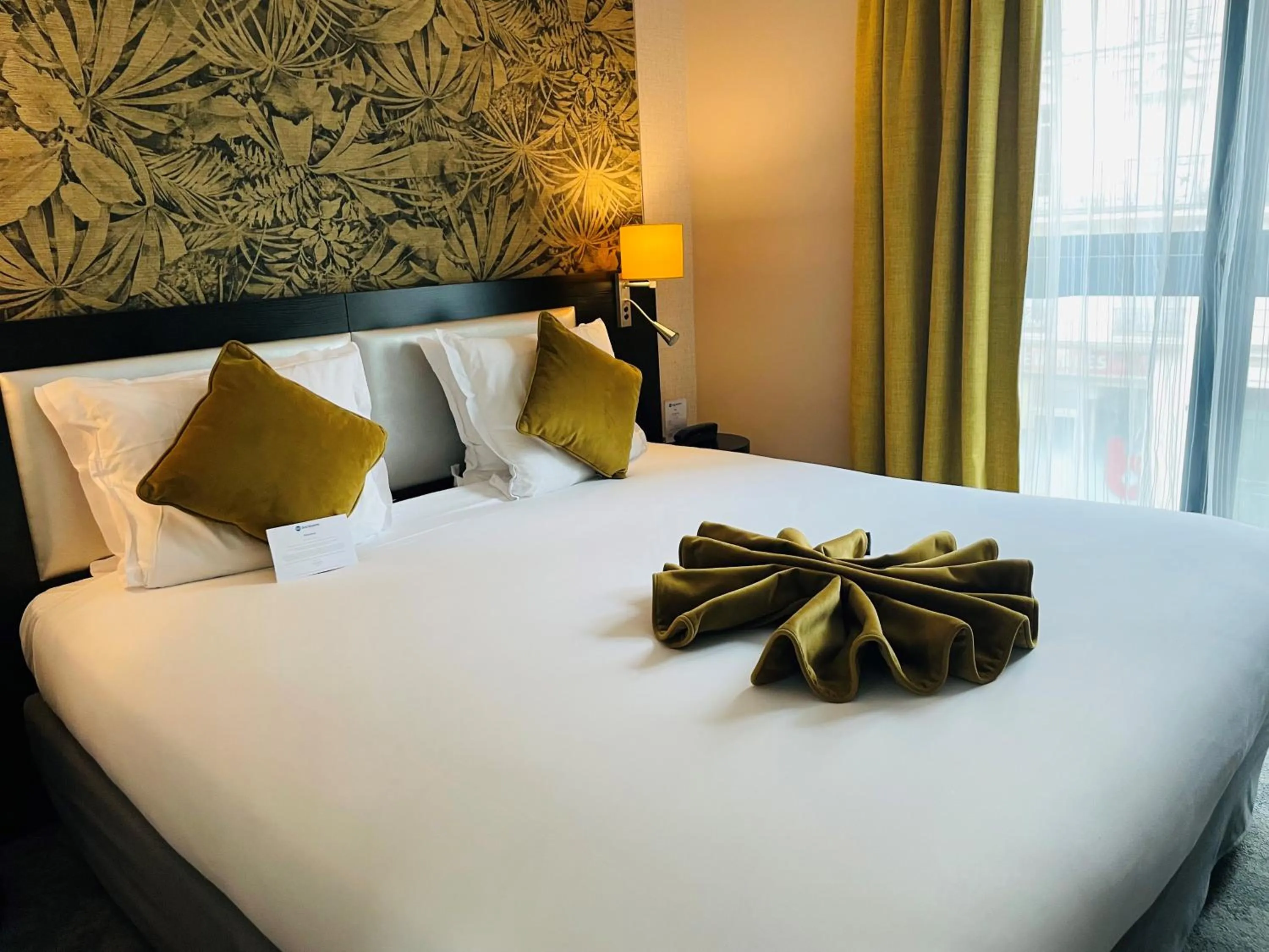 Photo of the whole room, Bed in Best Western Allegro Nation