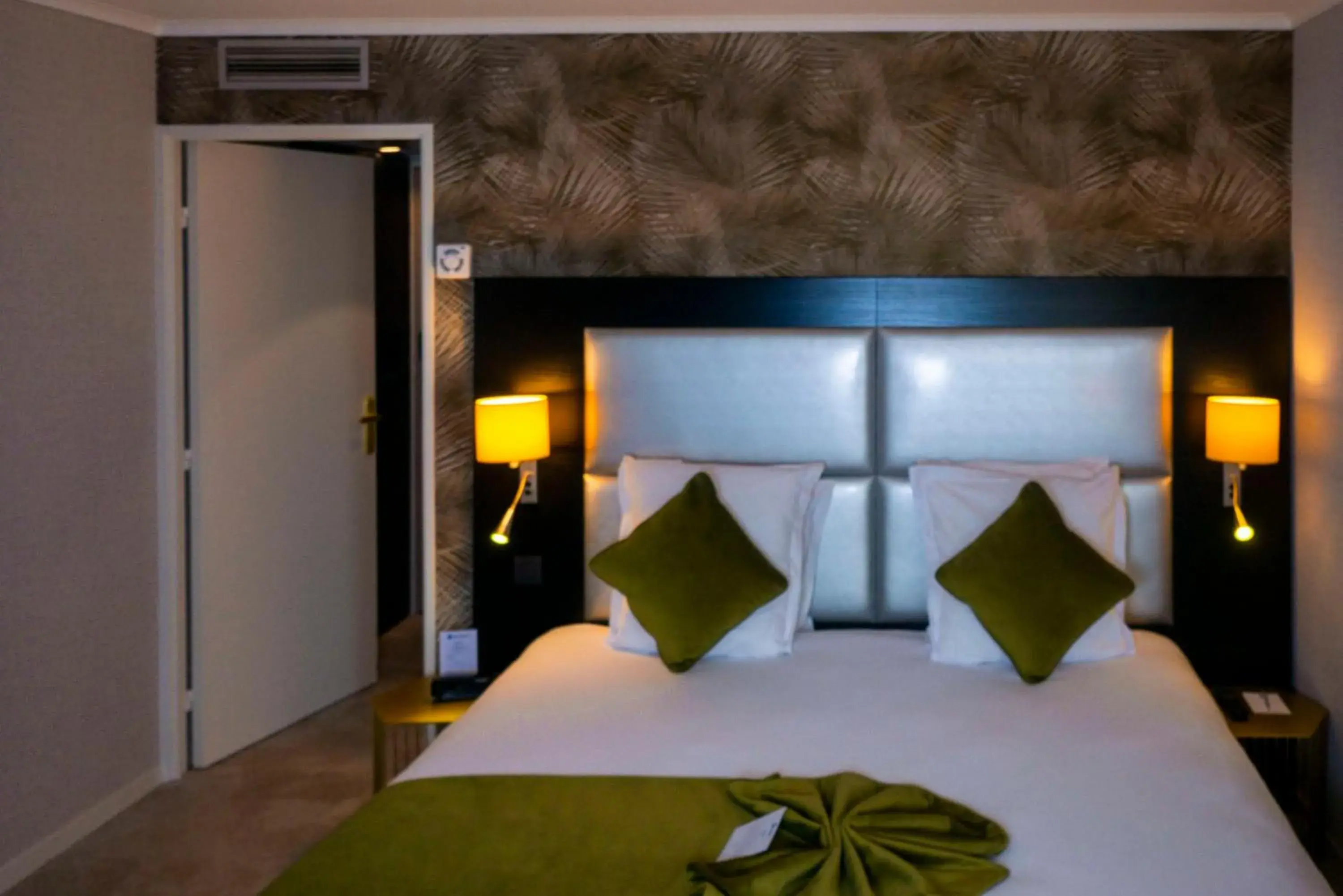 Standard Twin/Double Room with Sofa bed in Best Western Allegro Nation Standard Twin/Double Room with Sofa bed in Best Western Allegro Nation