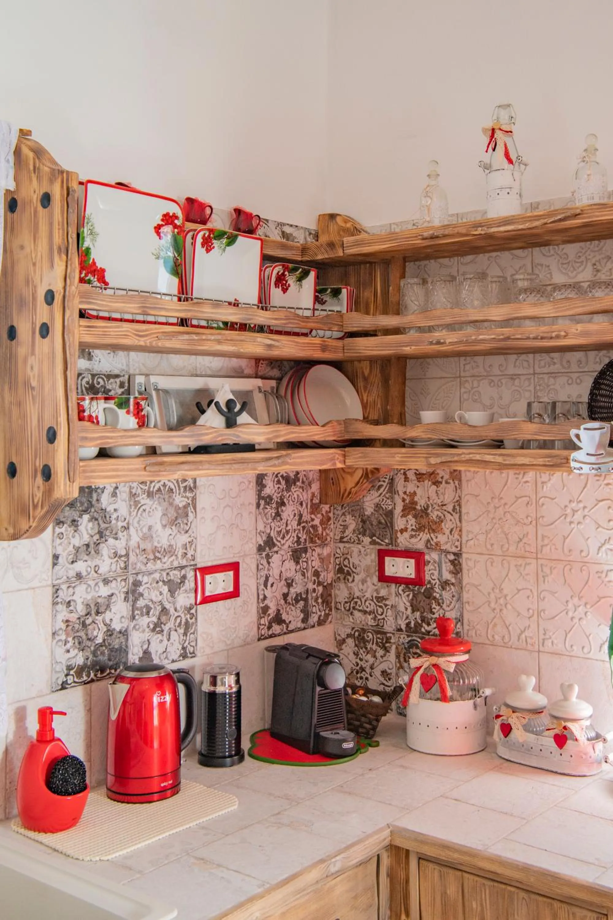 Photo of the whole room in Starlight Luxury Seaside Villa & Suites