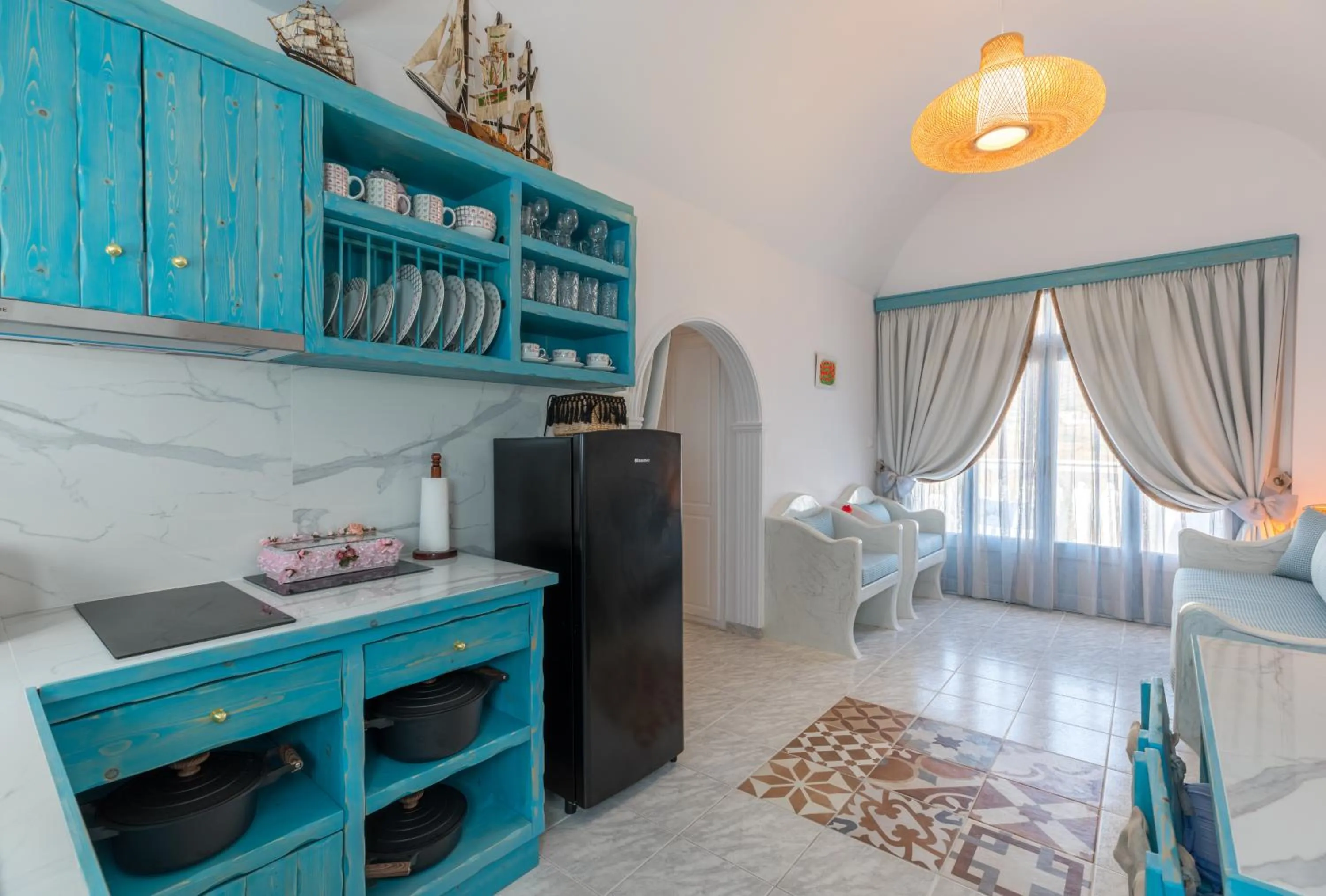 Dining area in Starlight Luxury Seaside Villa & Suites