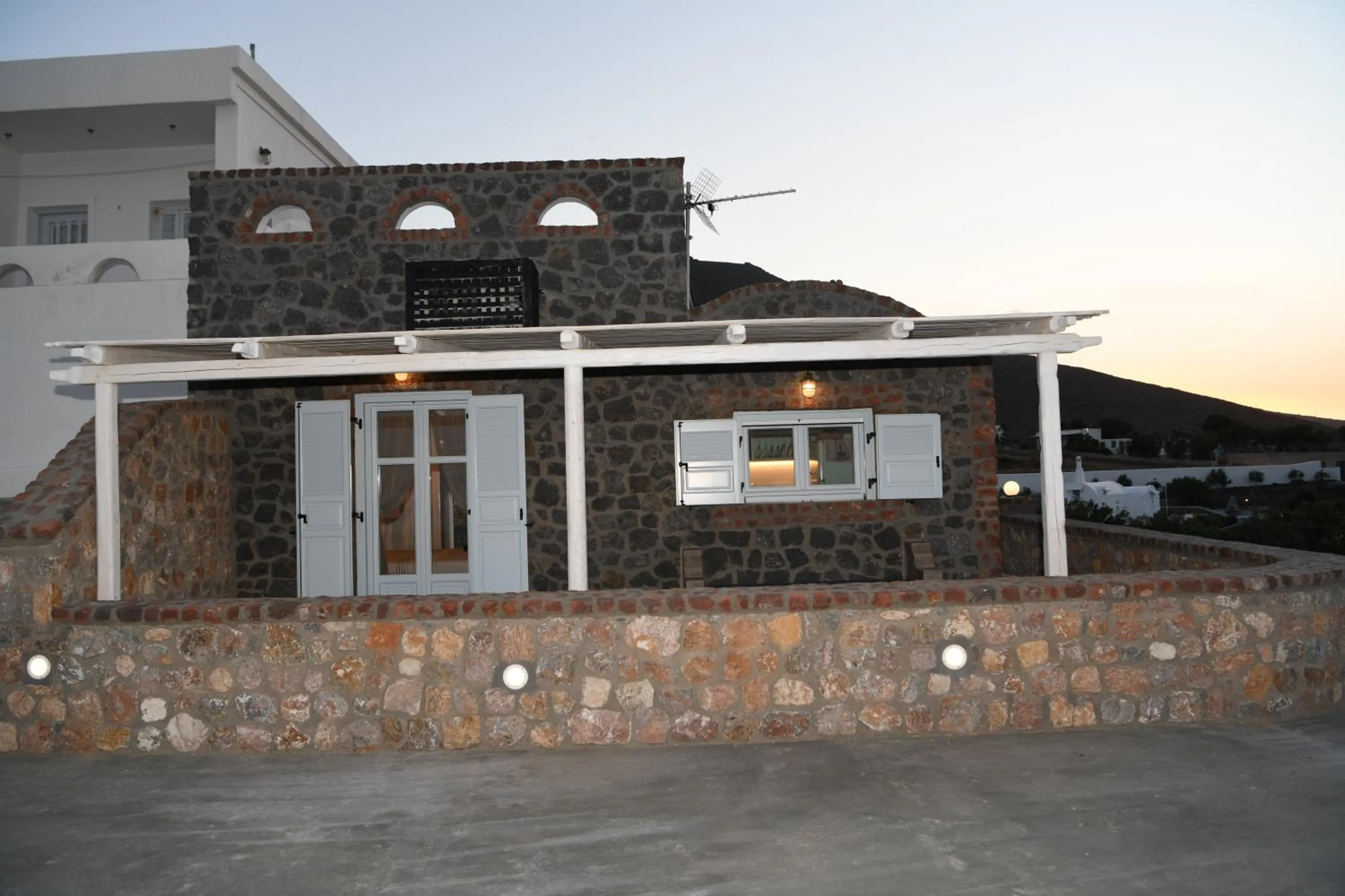 Property building in Starlight Luxury Seaside Villa & Suites