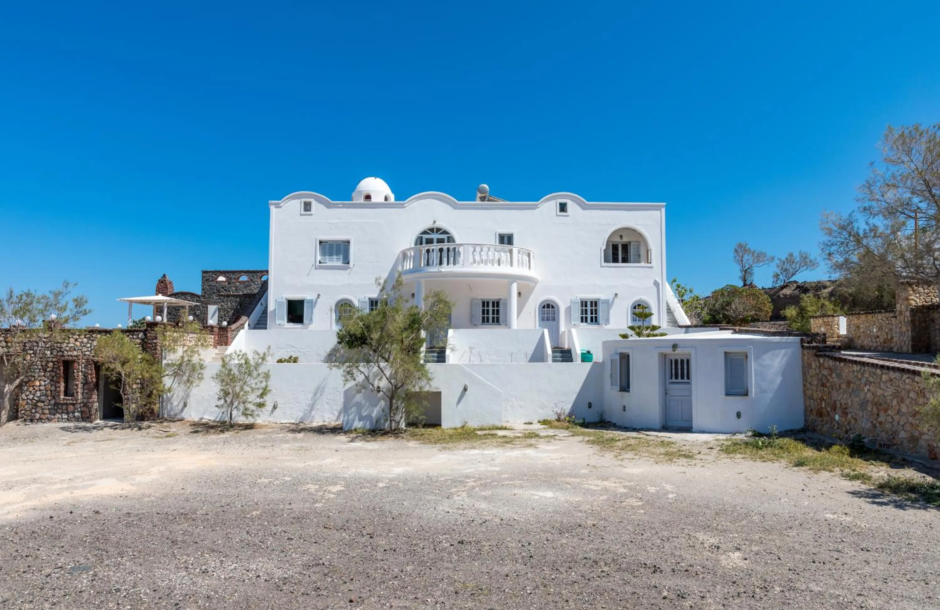 Nearby landmark in Starlight Luxury Seaside Villa & Suites