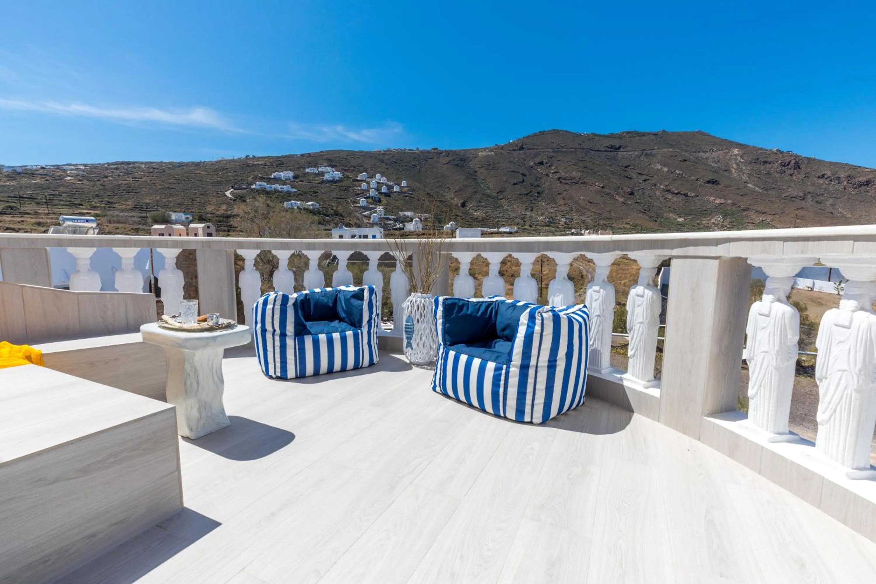 Property building in Starlight Luxury Seaside Villa & Suites