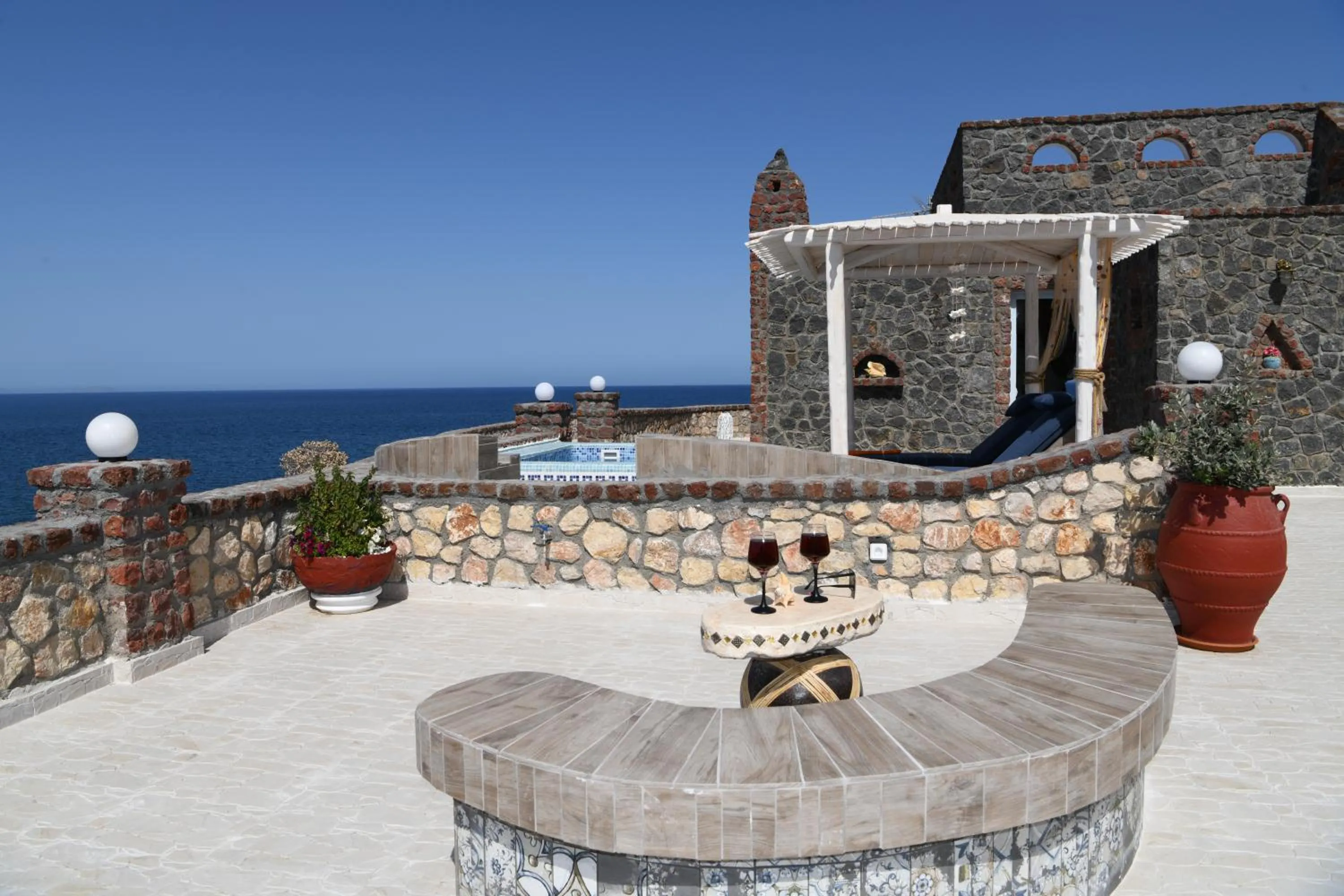 Property building in Starlight Luxury Seaside Villa & Suites