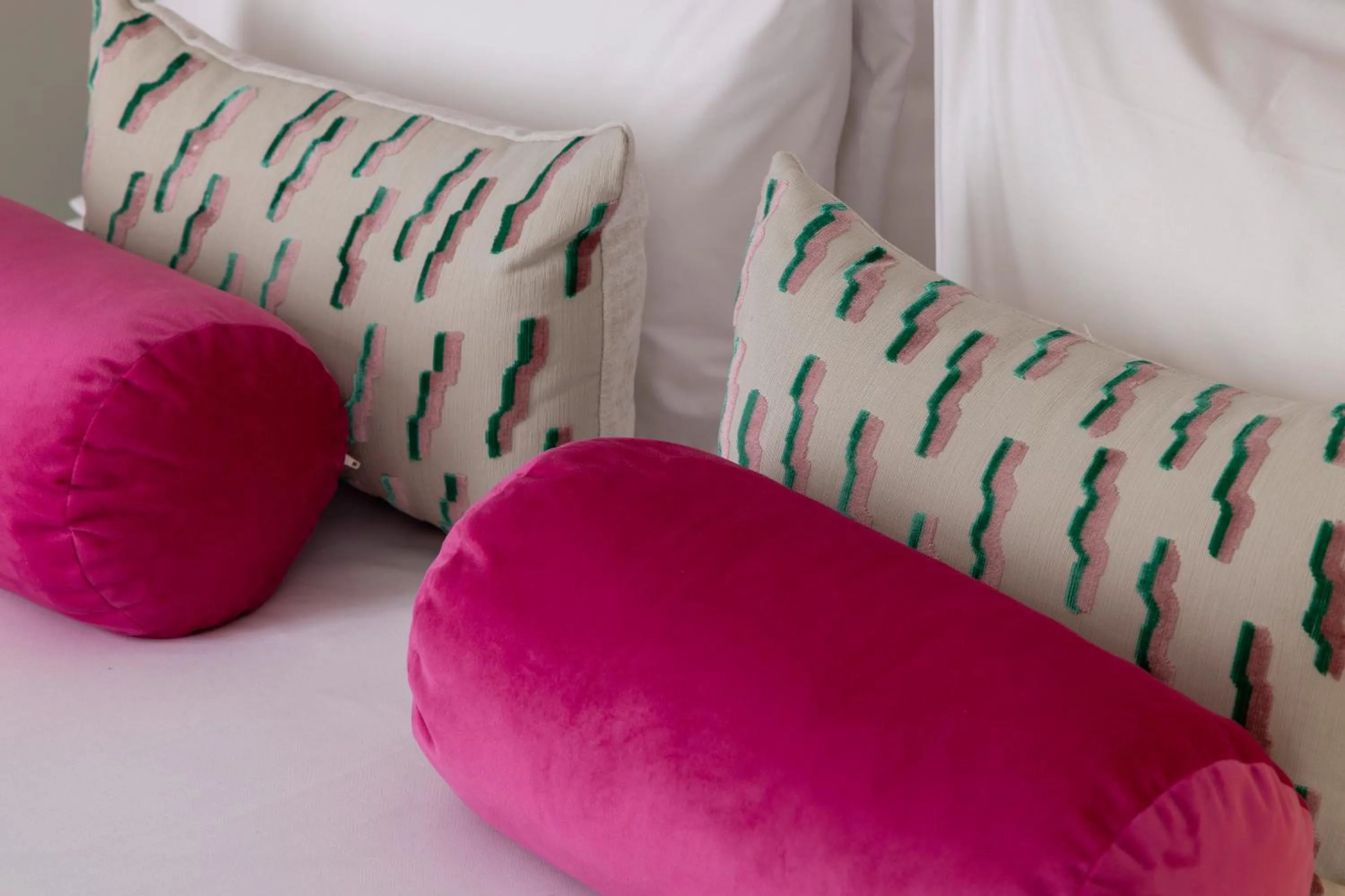 Bed in Hotel La Folie des Pres - Saint-Germain-des-Pres