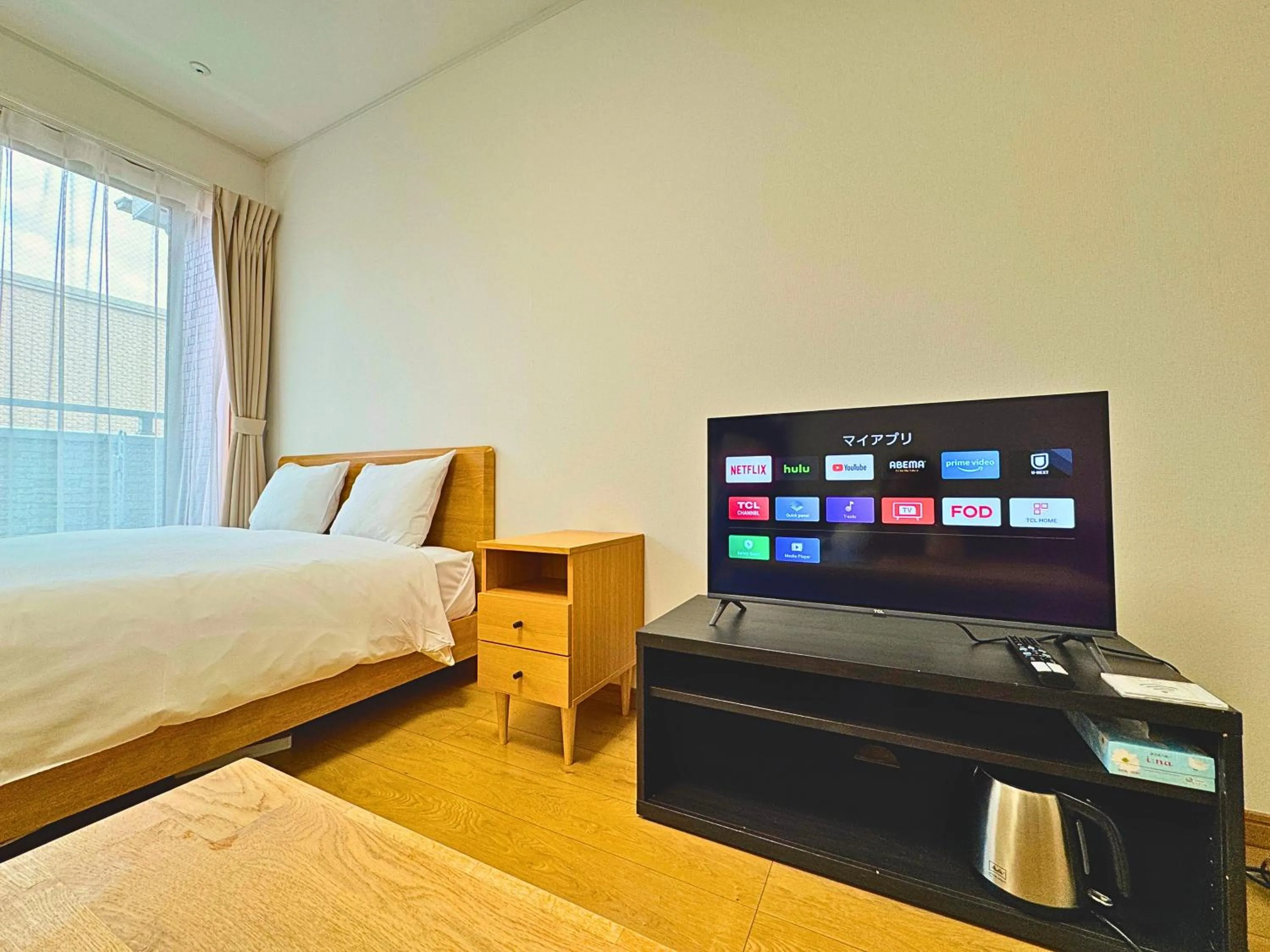 TV and multimedia, Bed in H2O Stay Ikebukuro