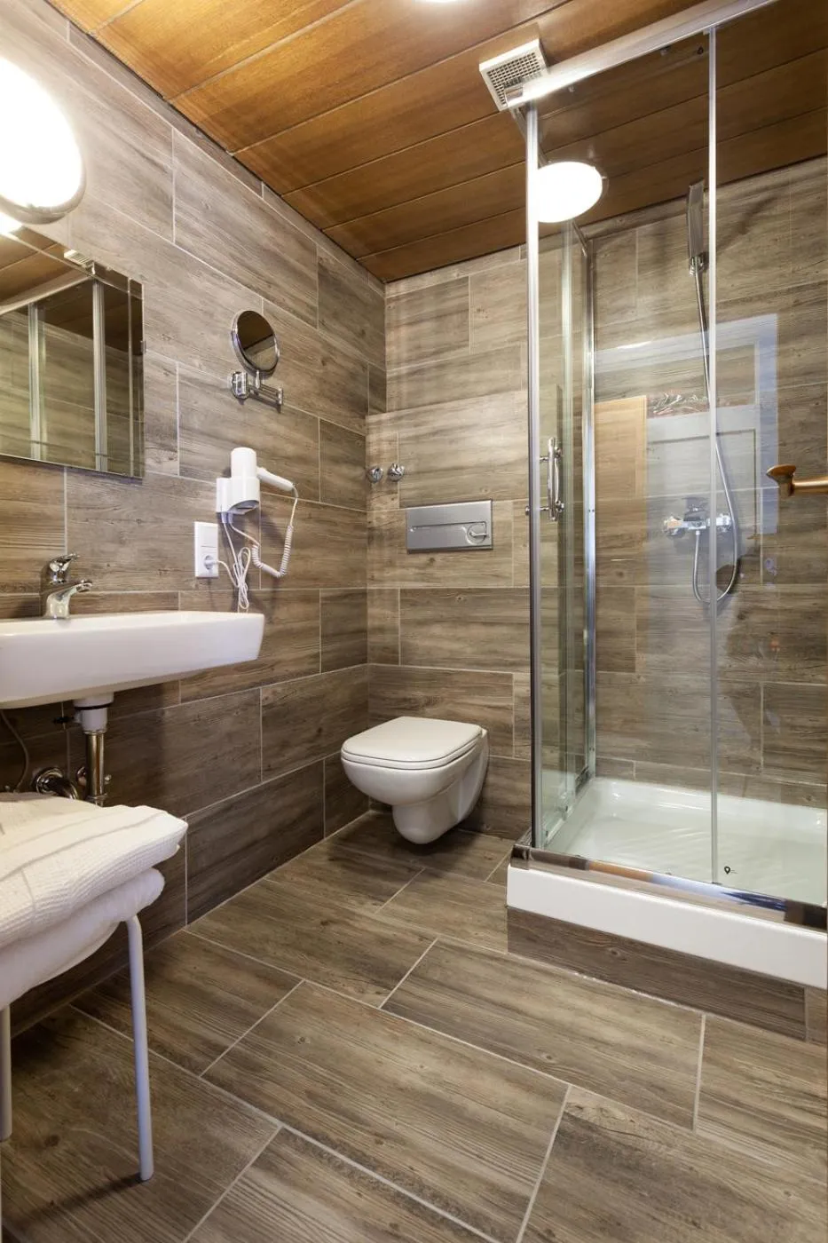 Shower in Hotel Petra