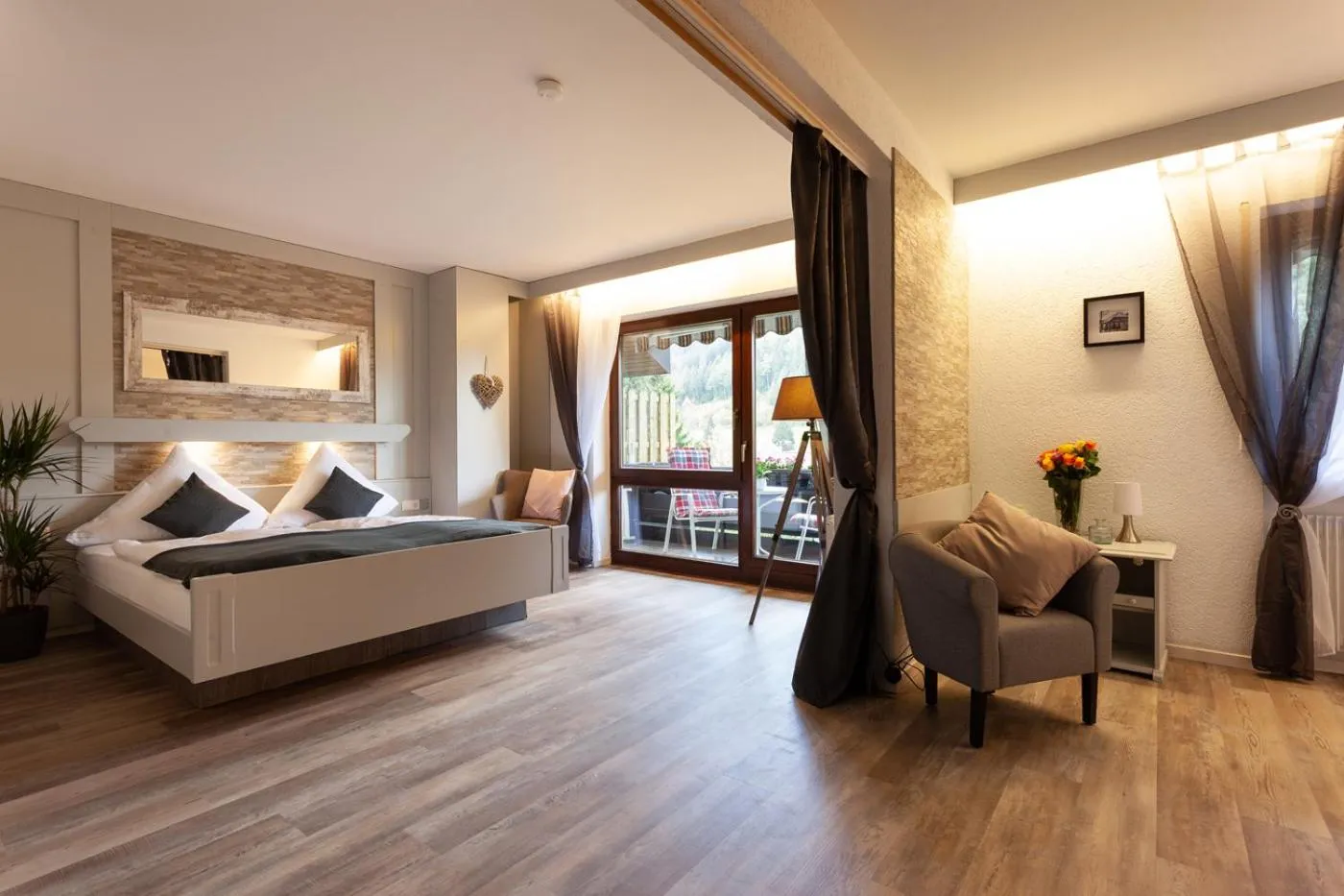 Living room, Bed in Hotel Petra