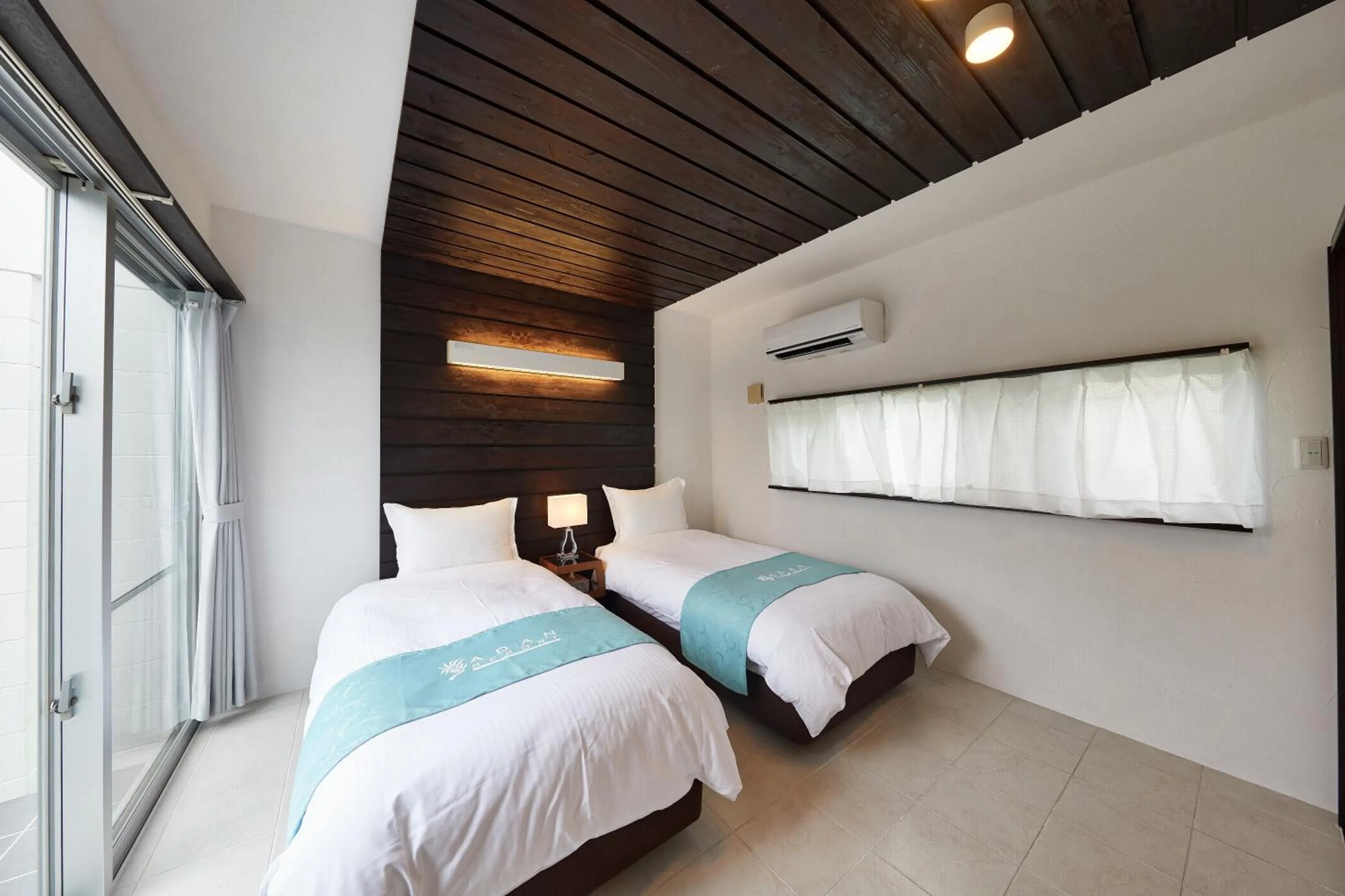 Bed in Sky Villa Toyohara