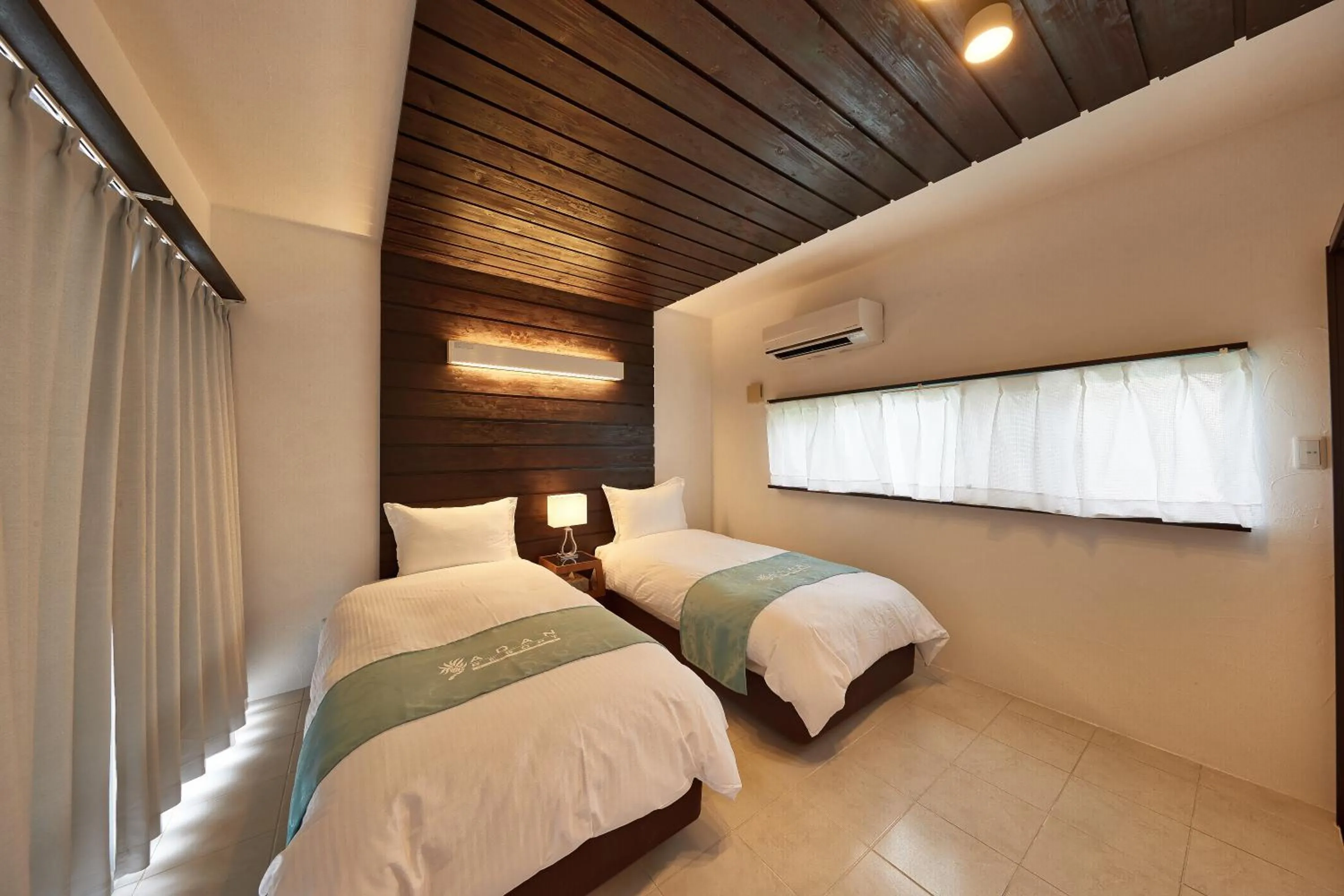 Bed in Sky Villa Toyohara