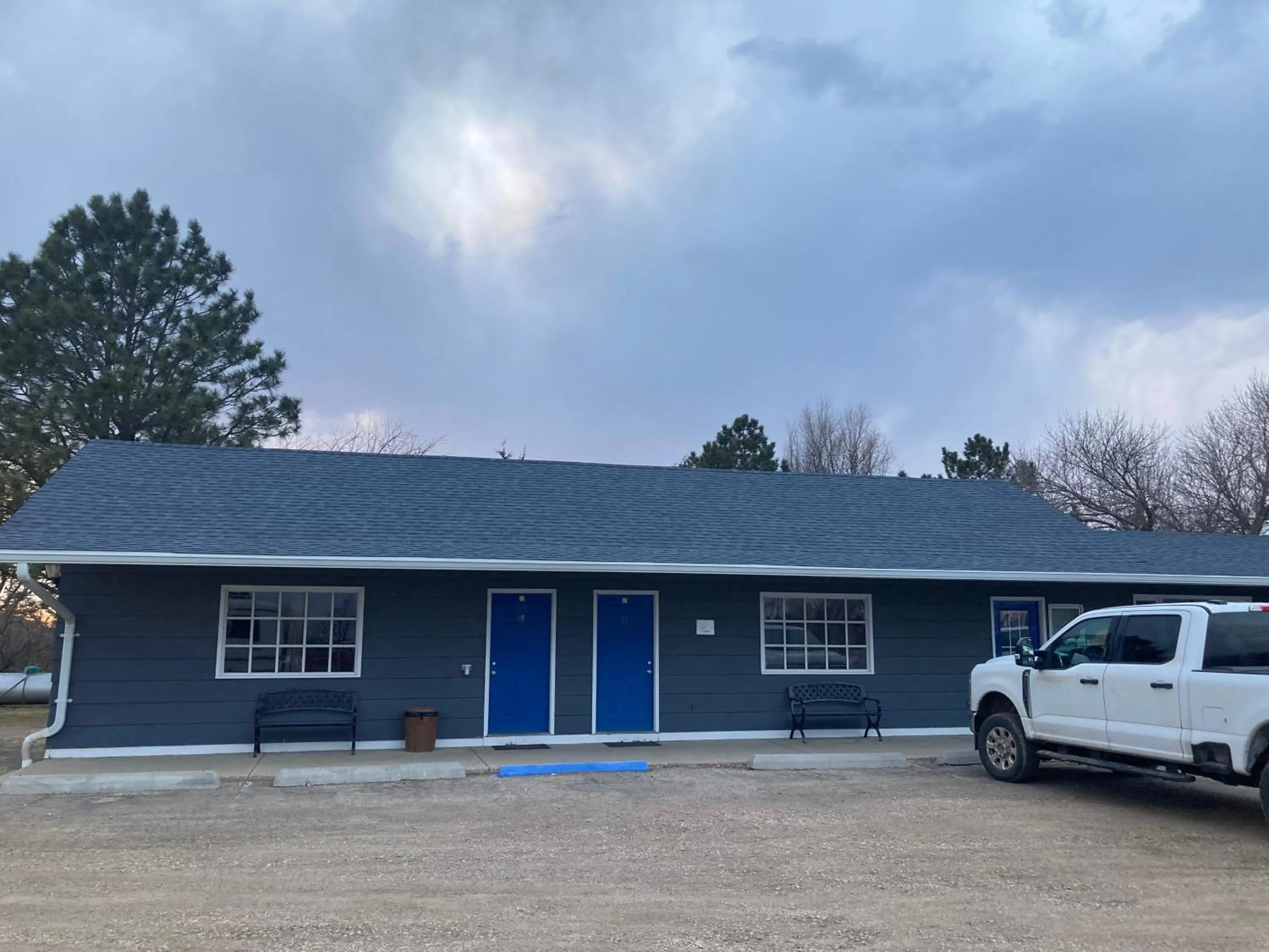 Property building in Dew Drop Inn Motel by OYO Miller SD