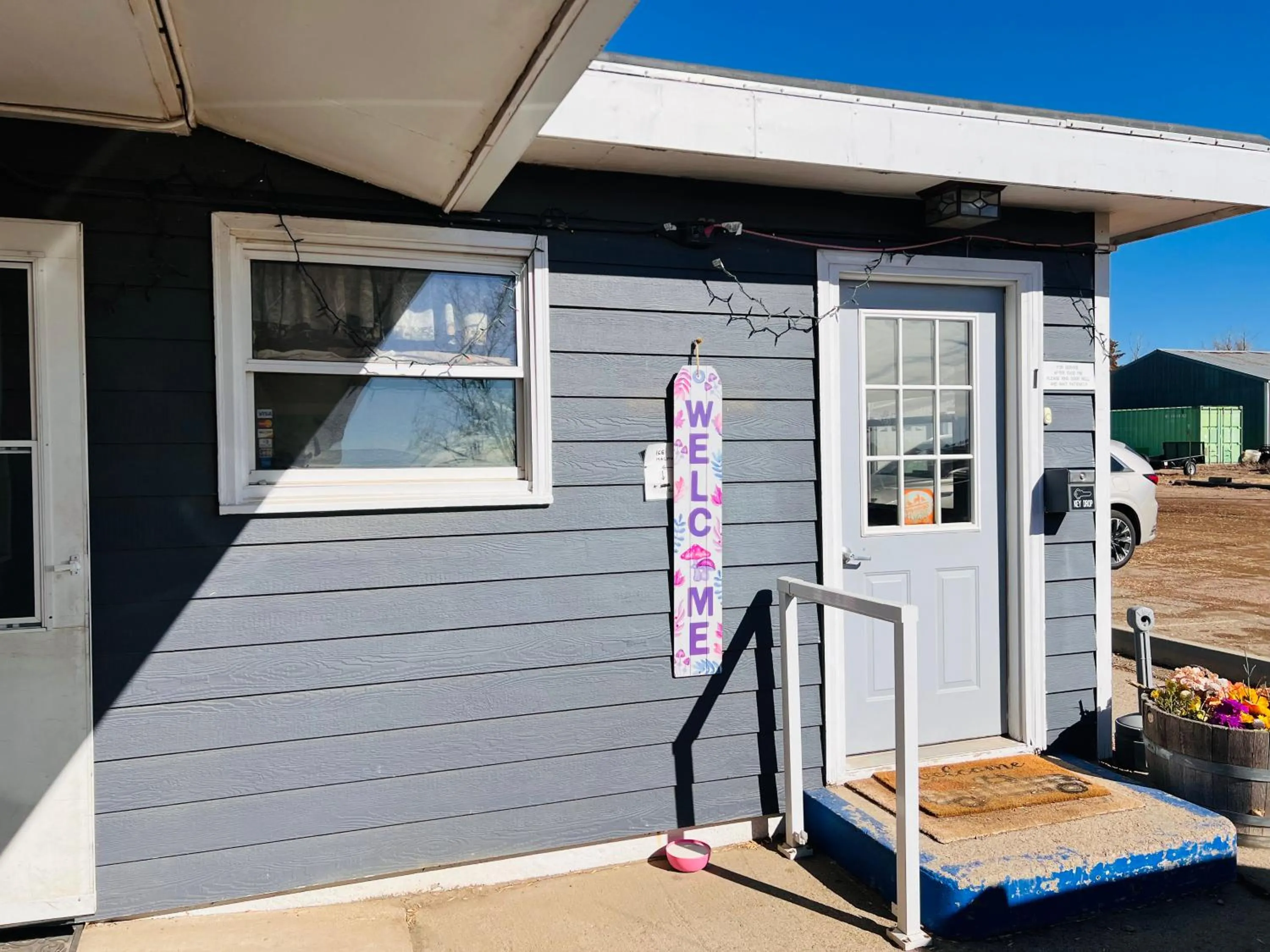 Lobby or reception in Dew Drop Inn Motel by OYO Miller SD