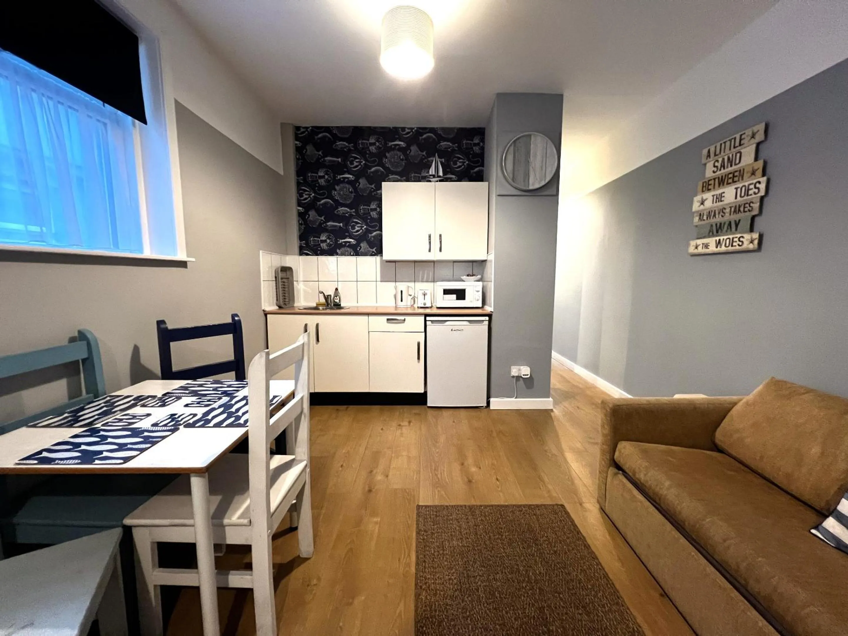 Kitchen or kitchenette in Central Cove Guesthouse