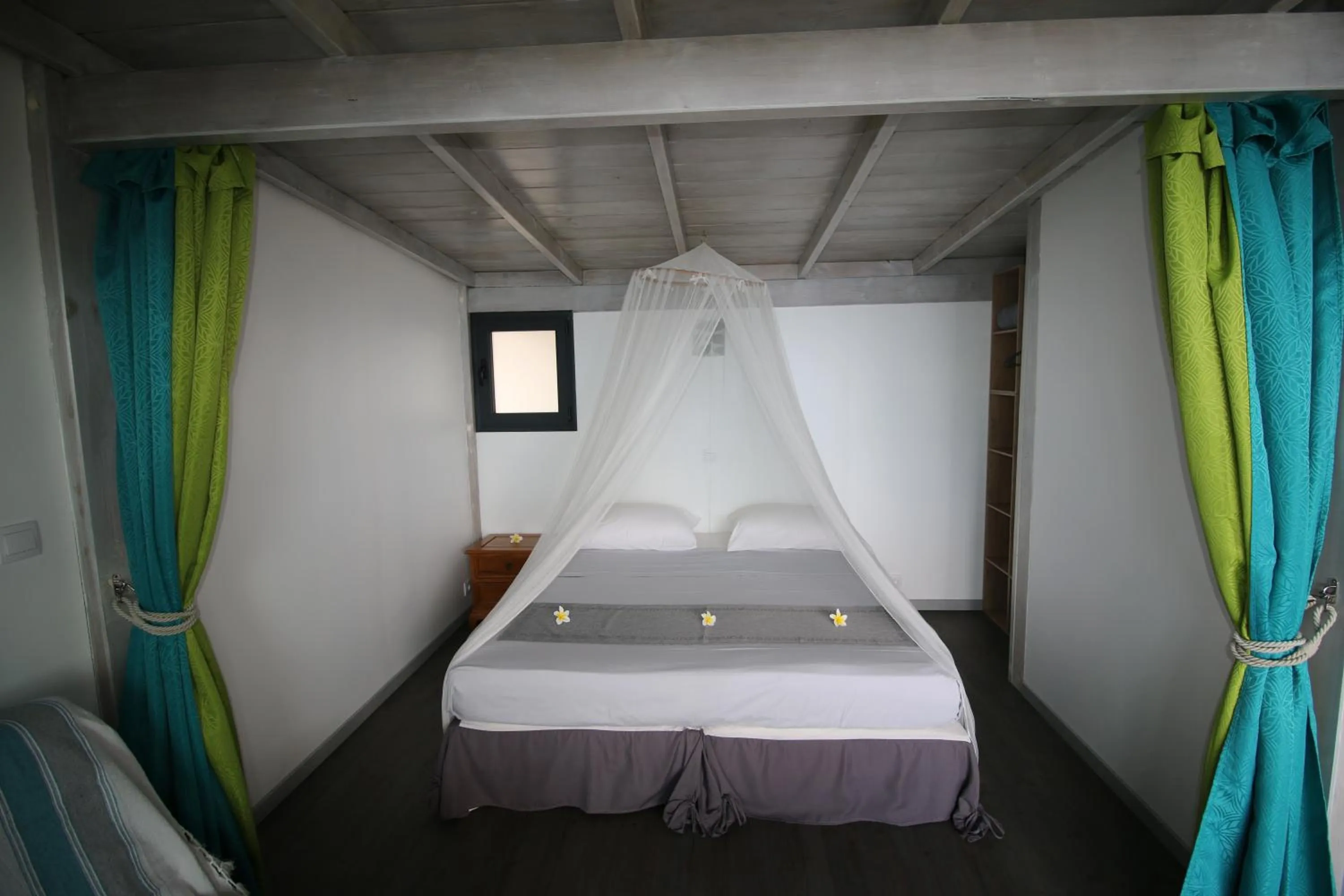 Bedroom, Bed in KAZ ORÈA