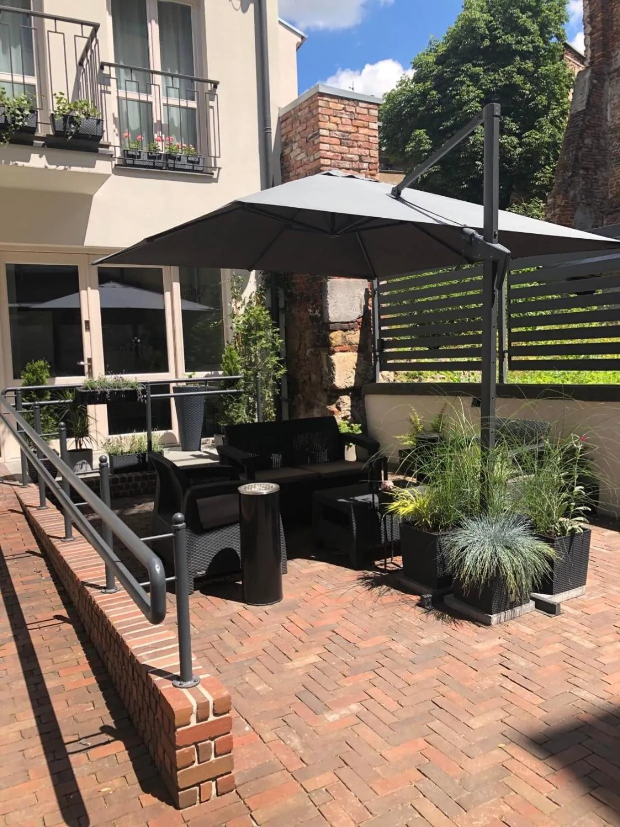 Inner courtyard view in Ermine Suites