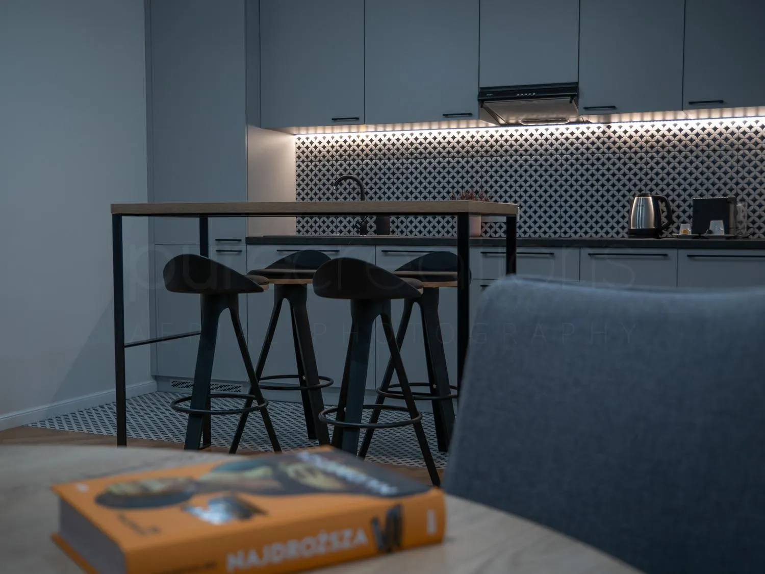 Kitchen or kitchenette in Ermine Suites