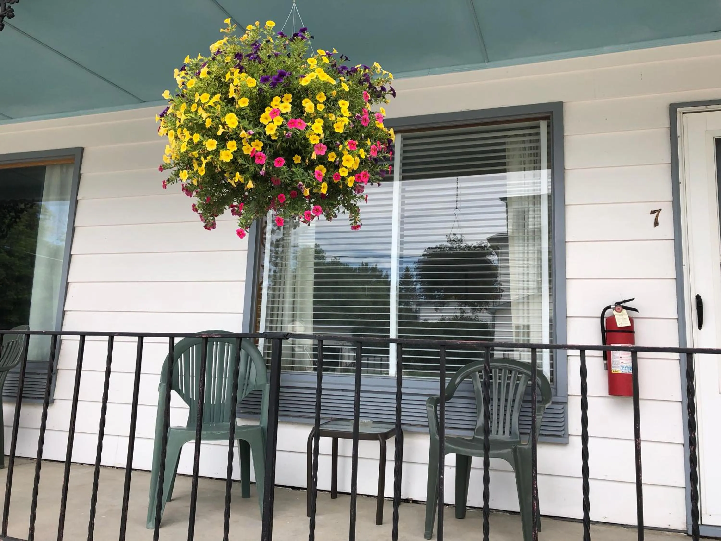 Balcony/Terrace in Mansion House Motel