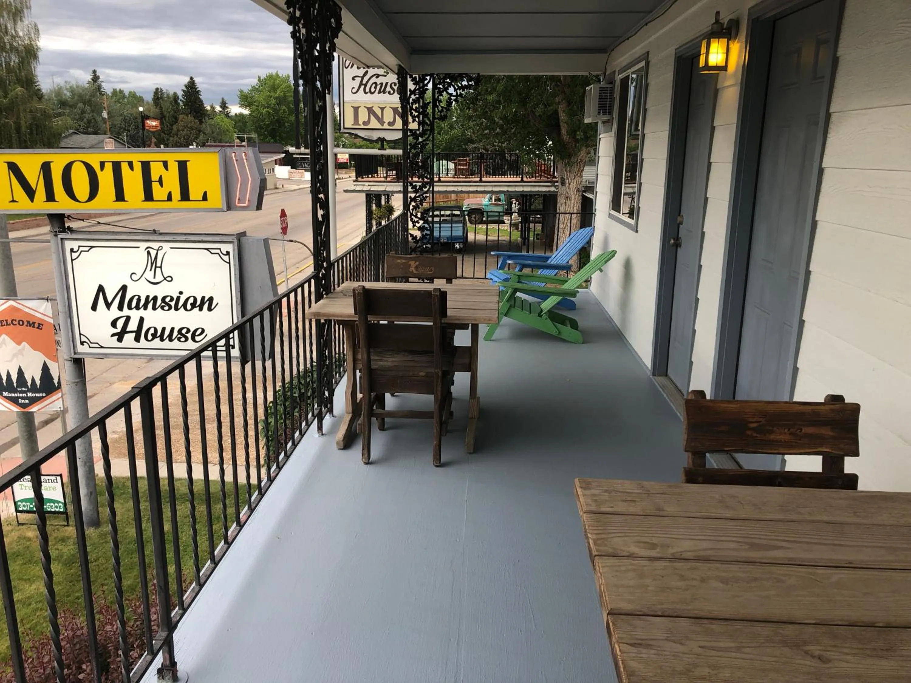 Balcony/Terrace in Mansion House Motel