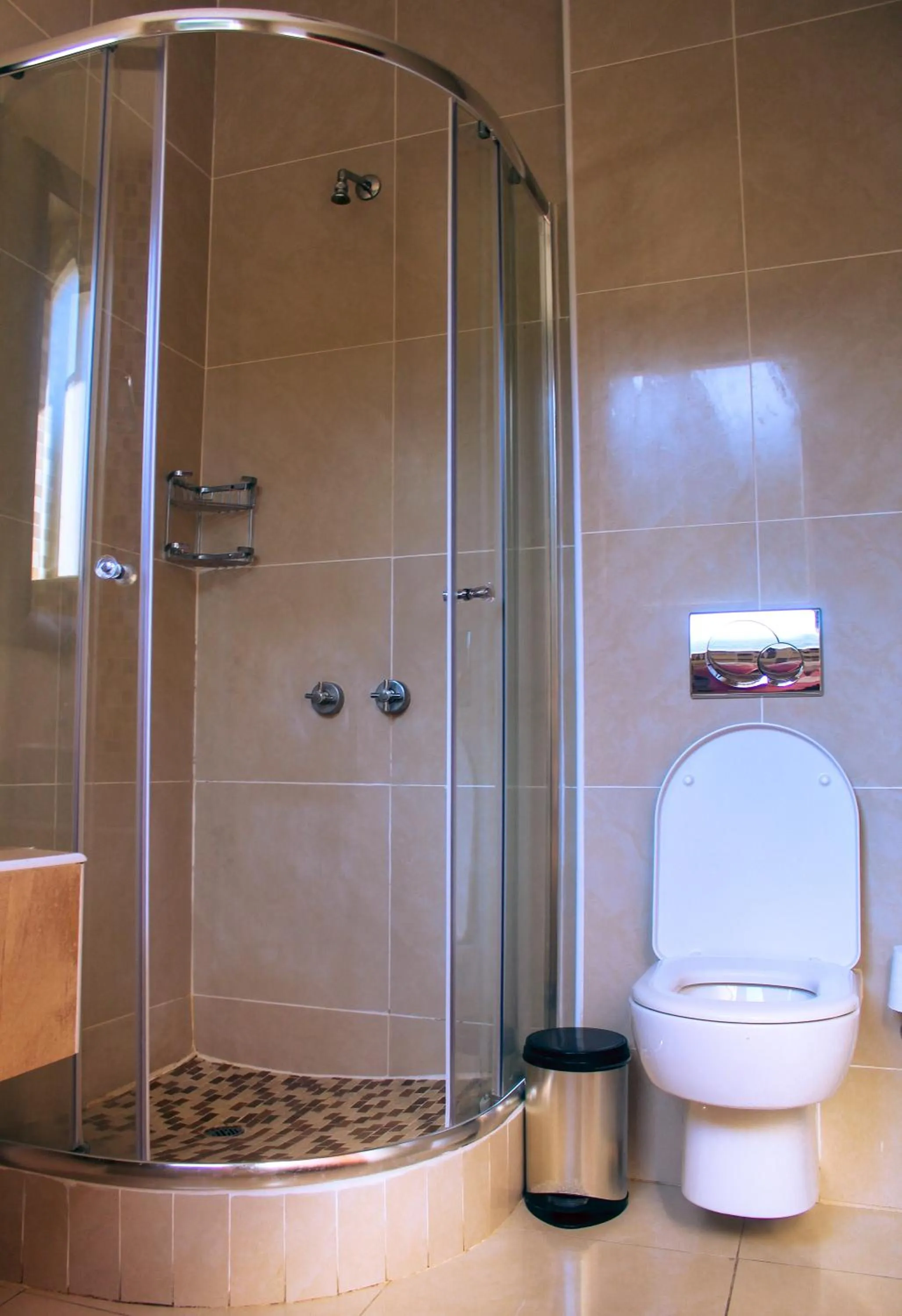 Bathroom in Margate Hotel