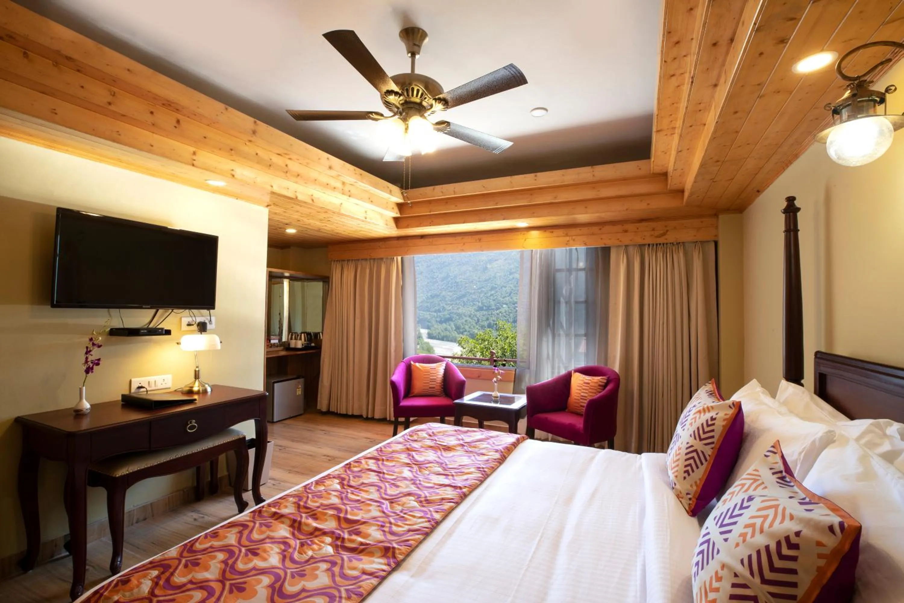 Bed in Regenta Inn by Riverside Manali