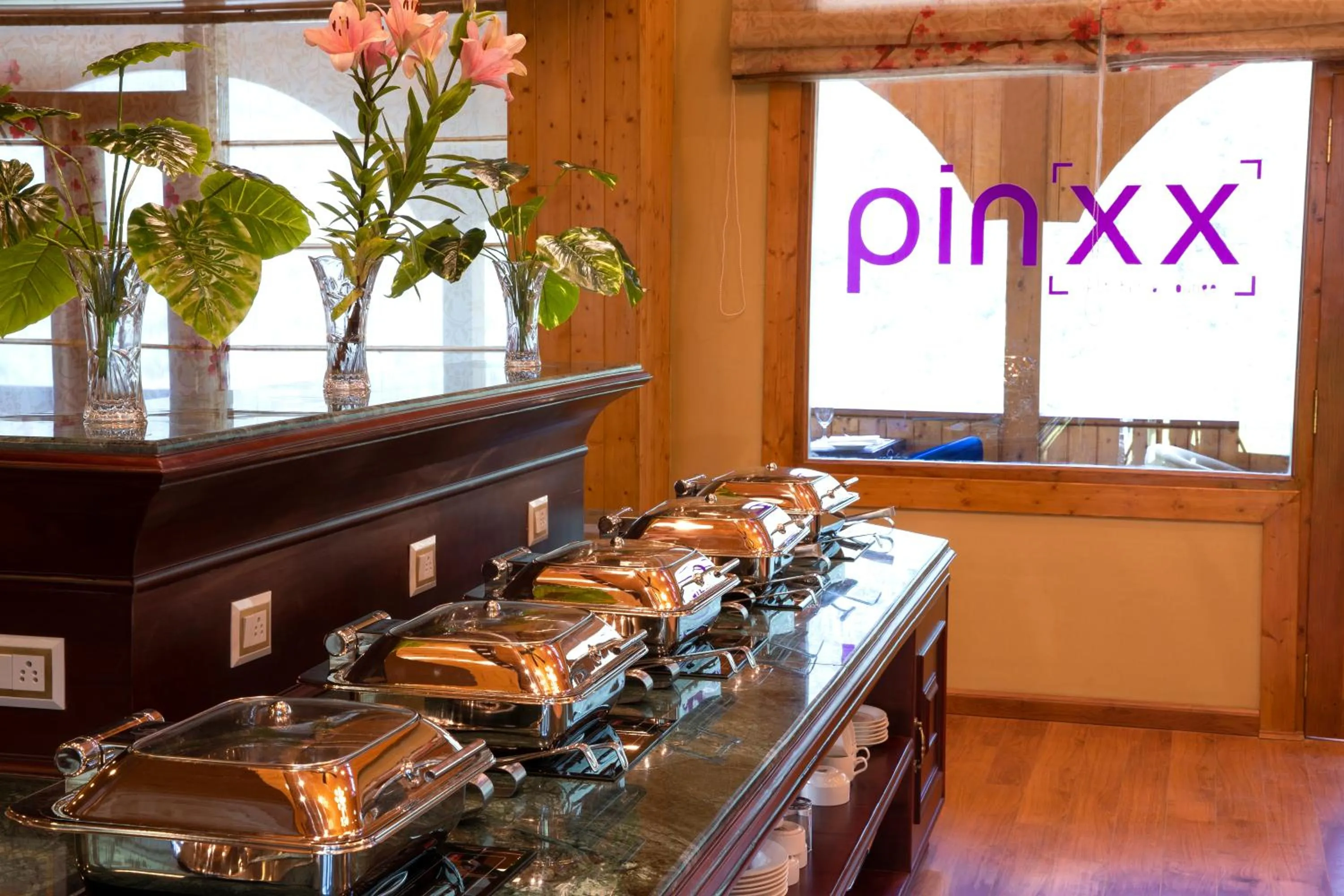 Restaurant/places to eat in Regenta Inn by Riverside Manali