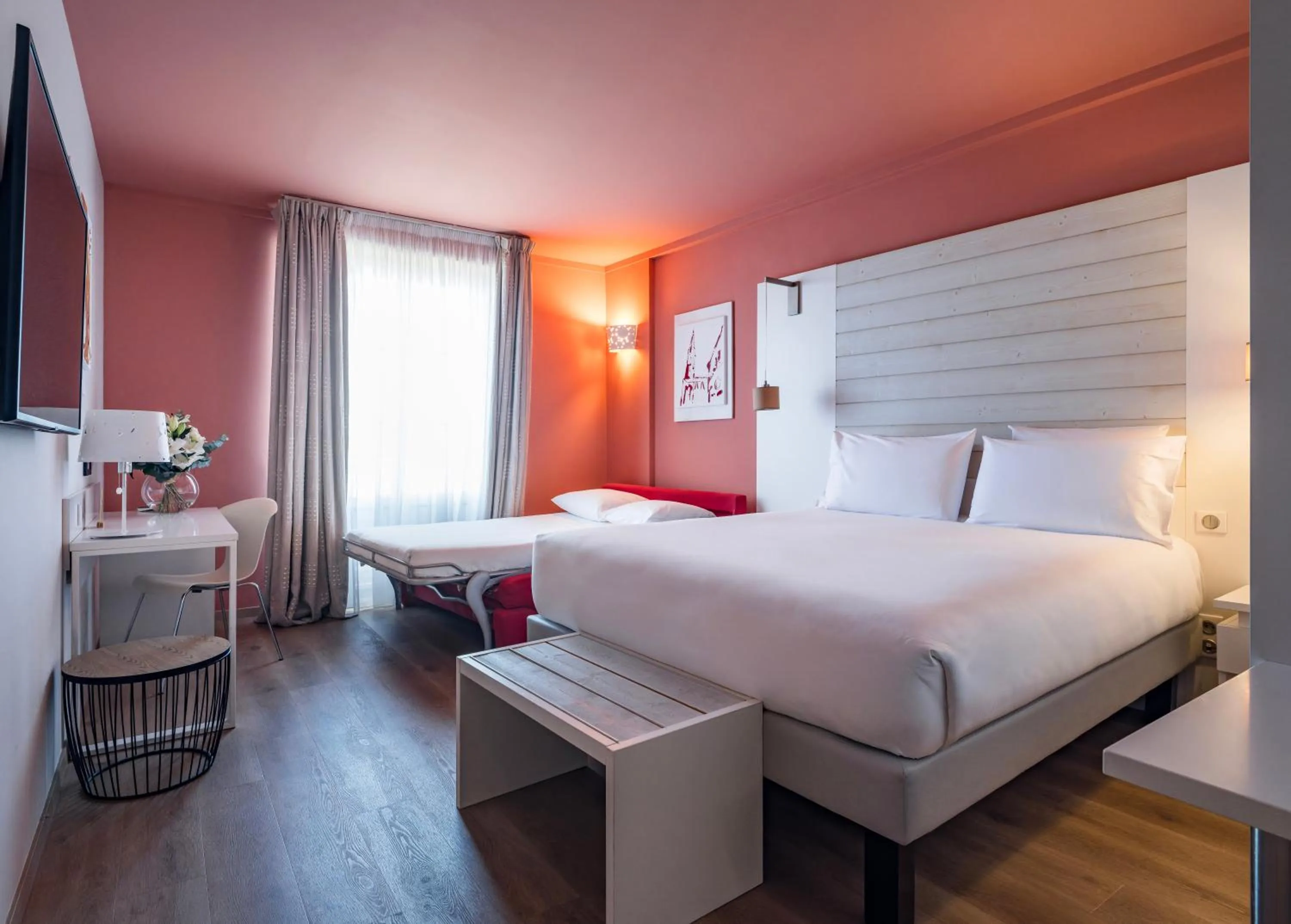 Bedroom, Bed in Le Grand Hotel