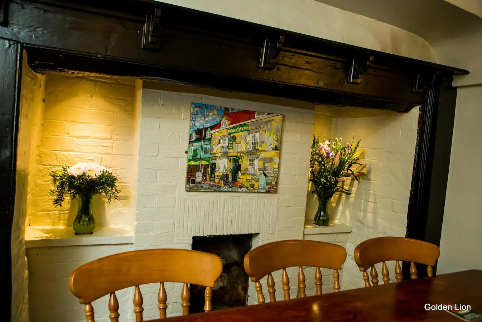 Lounge or bar in The Golden Lion Inn