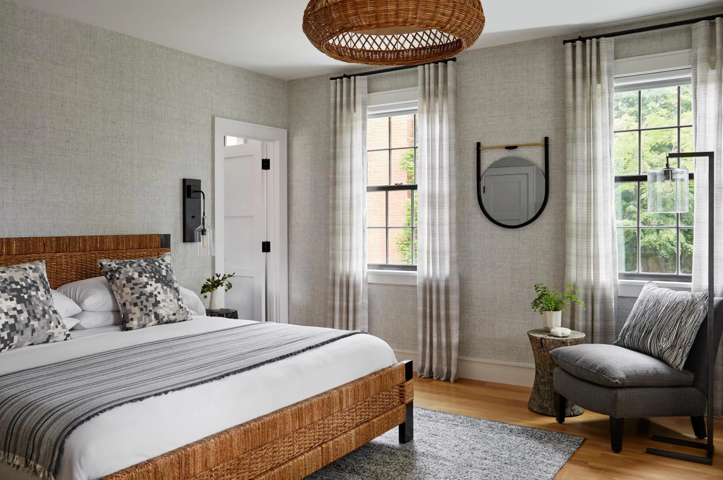 Photo of the whole room, Bed in The Edgartown Inn, The Edgartown Collection