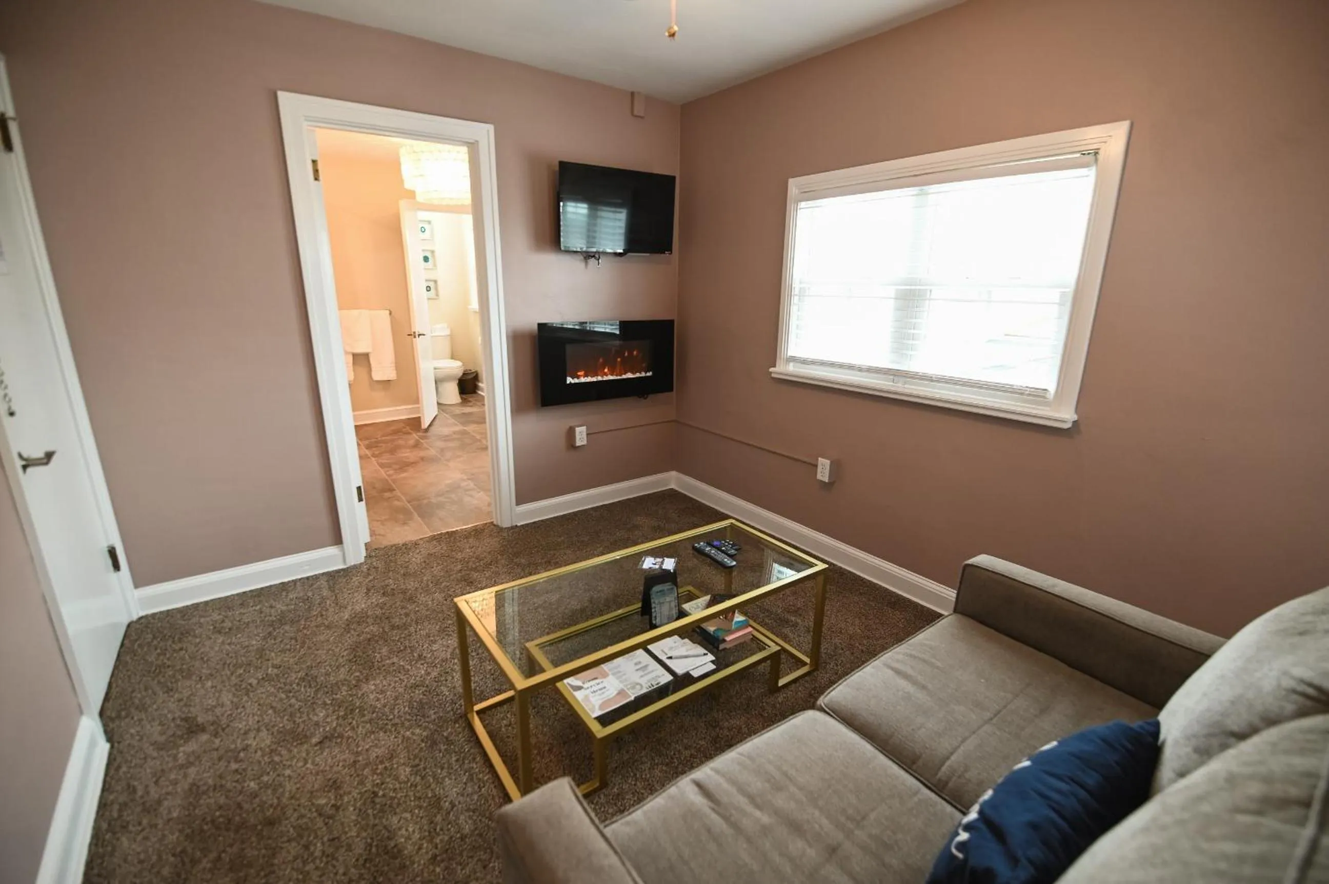 The Lakehouse Inn Geneva