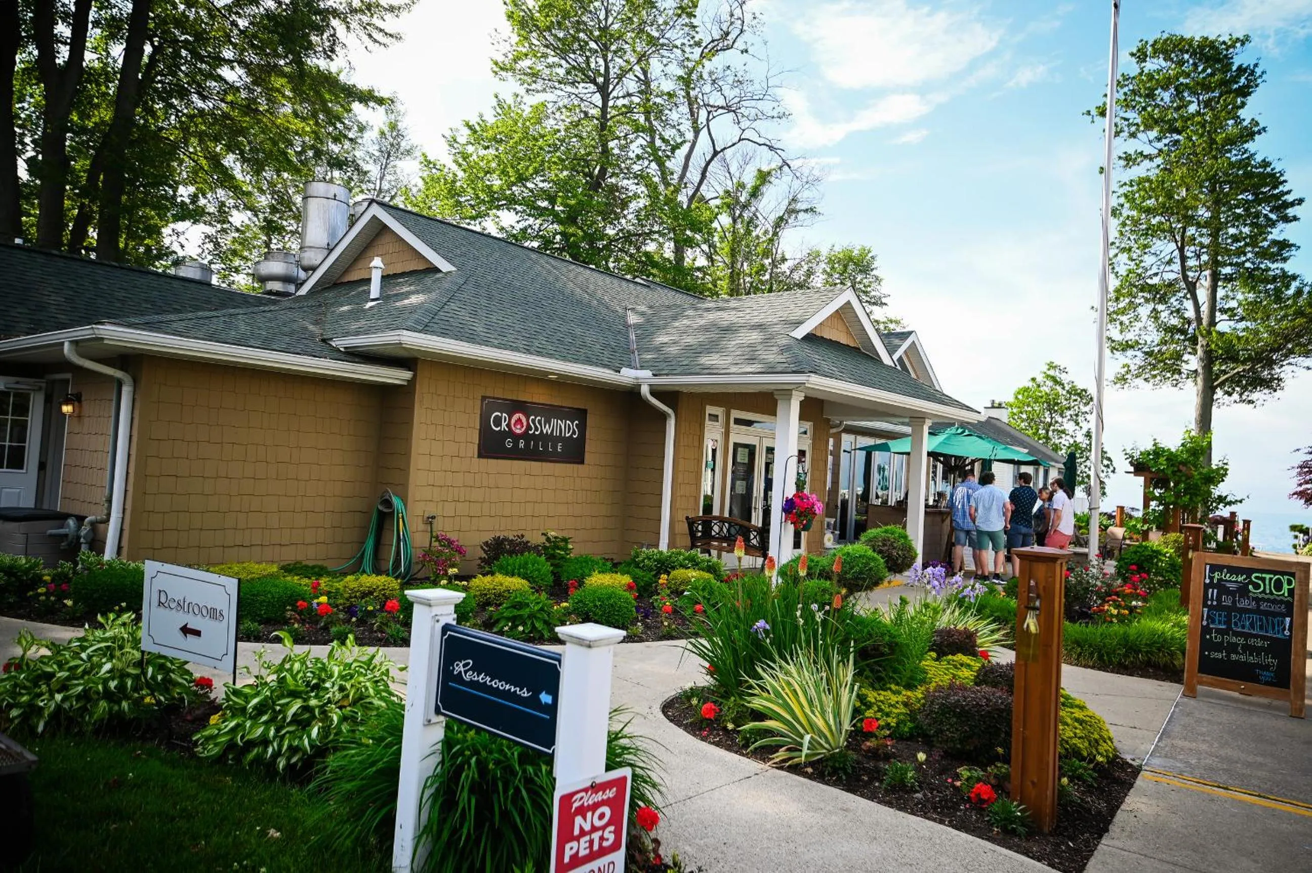 Property building in The Lakehouse Inn Geneva