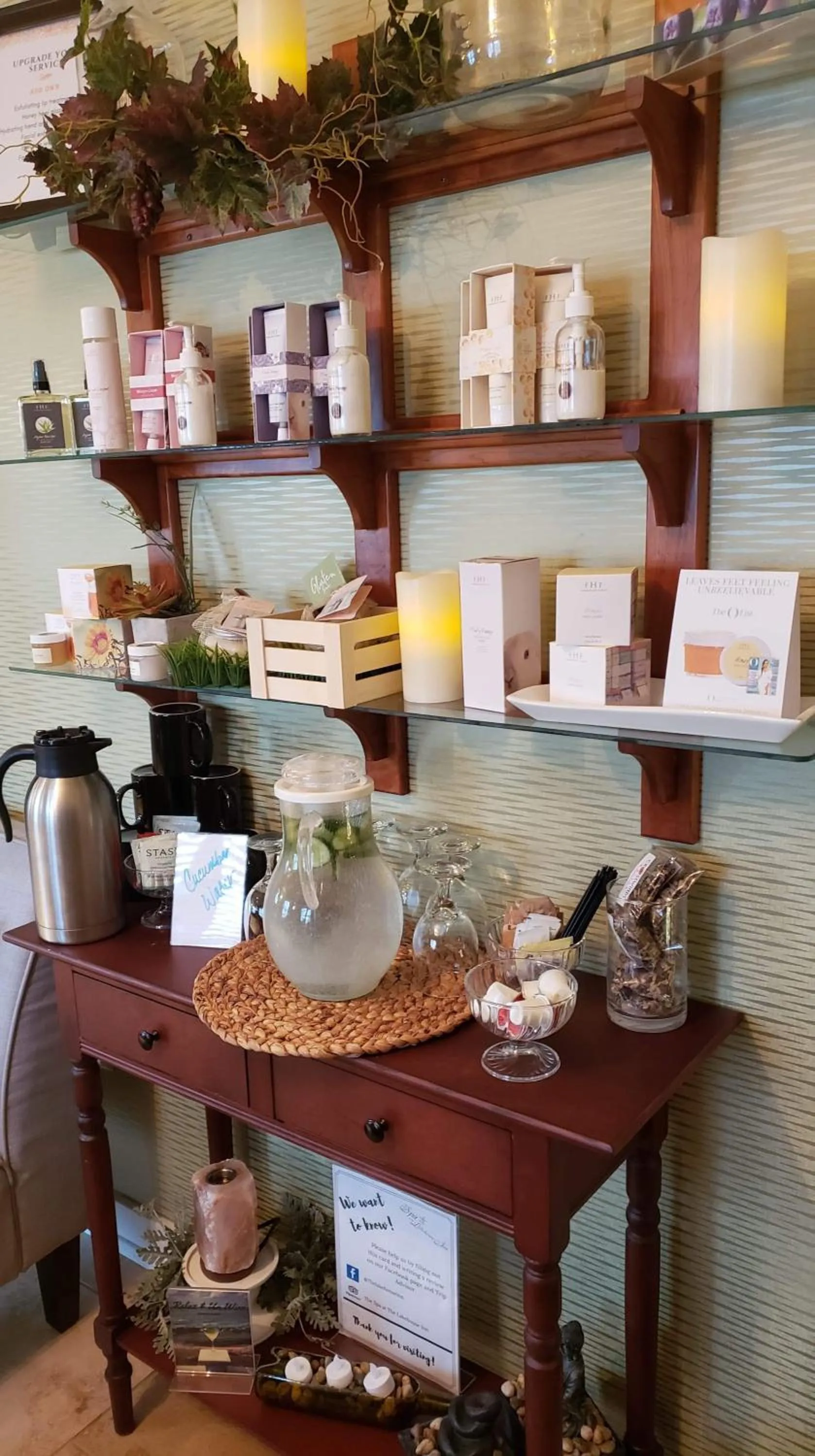 Coffee/tea facilities in The Lakehouse Inn Geneva