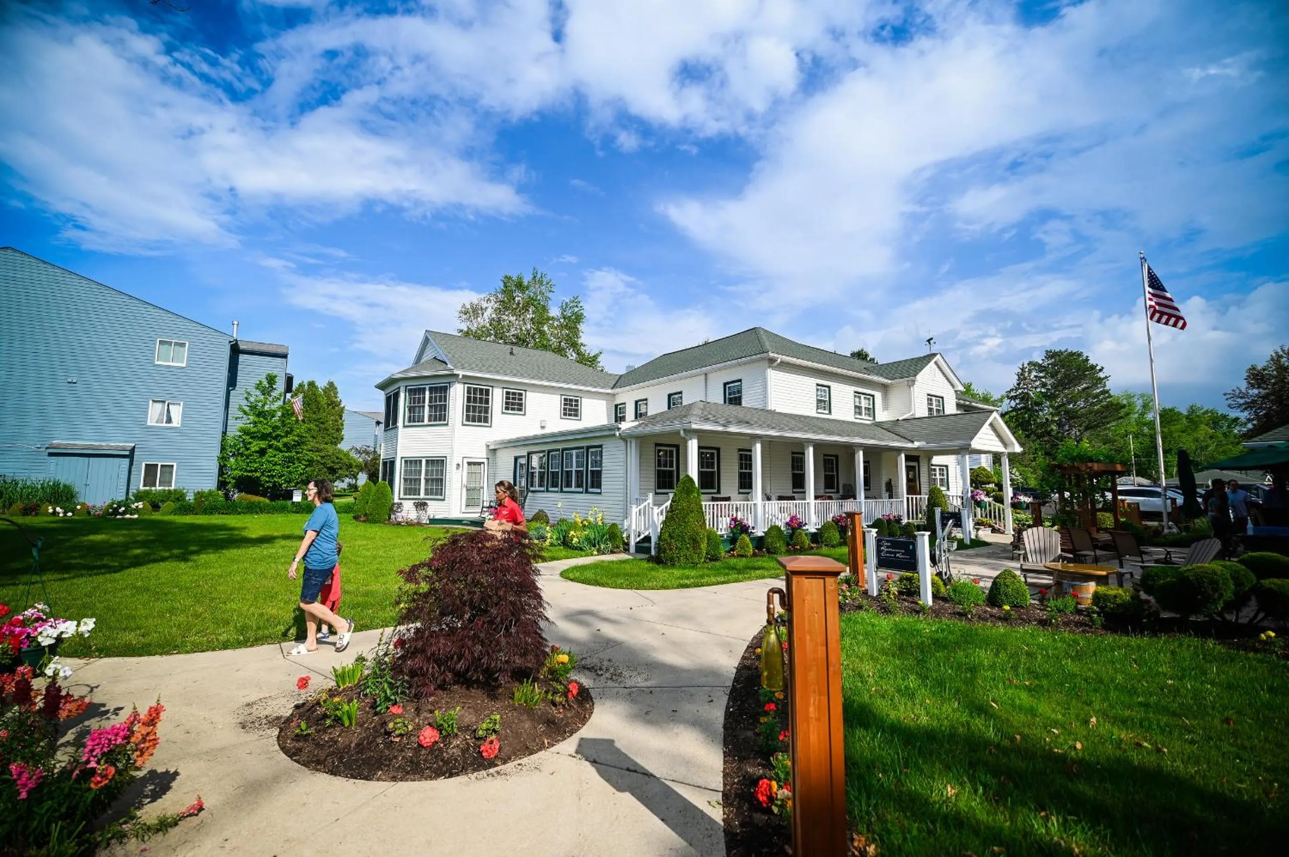 Property building in The Lakehouse Inn Geneva