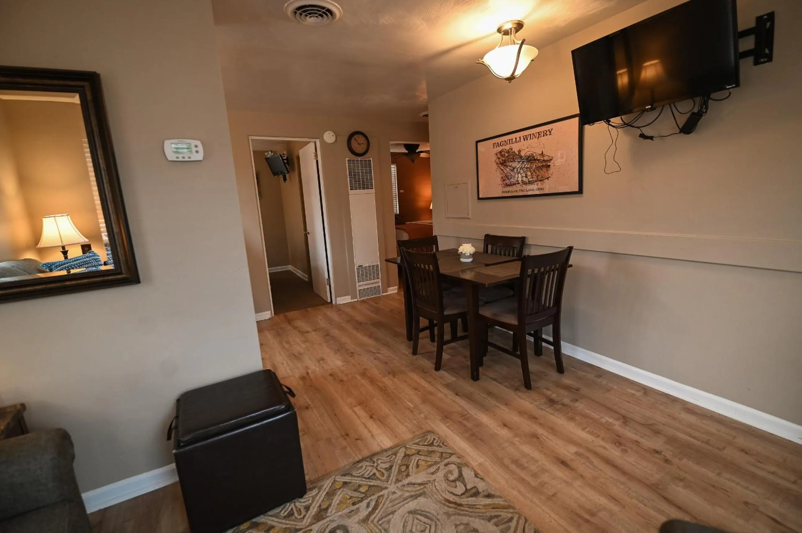 Dining area in The Lakehouse Inn Geneva