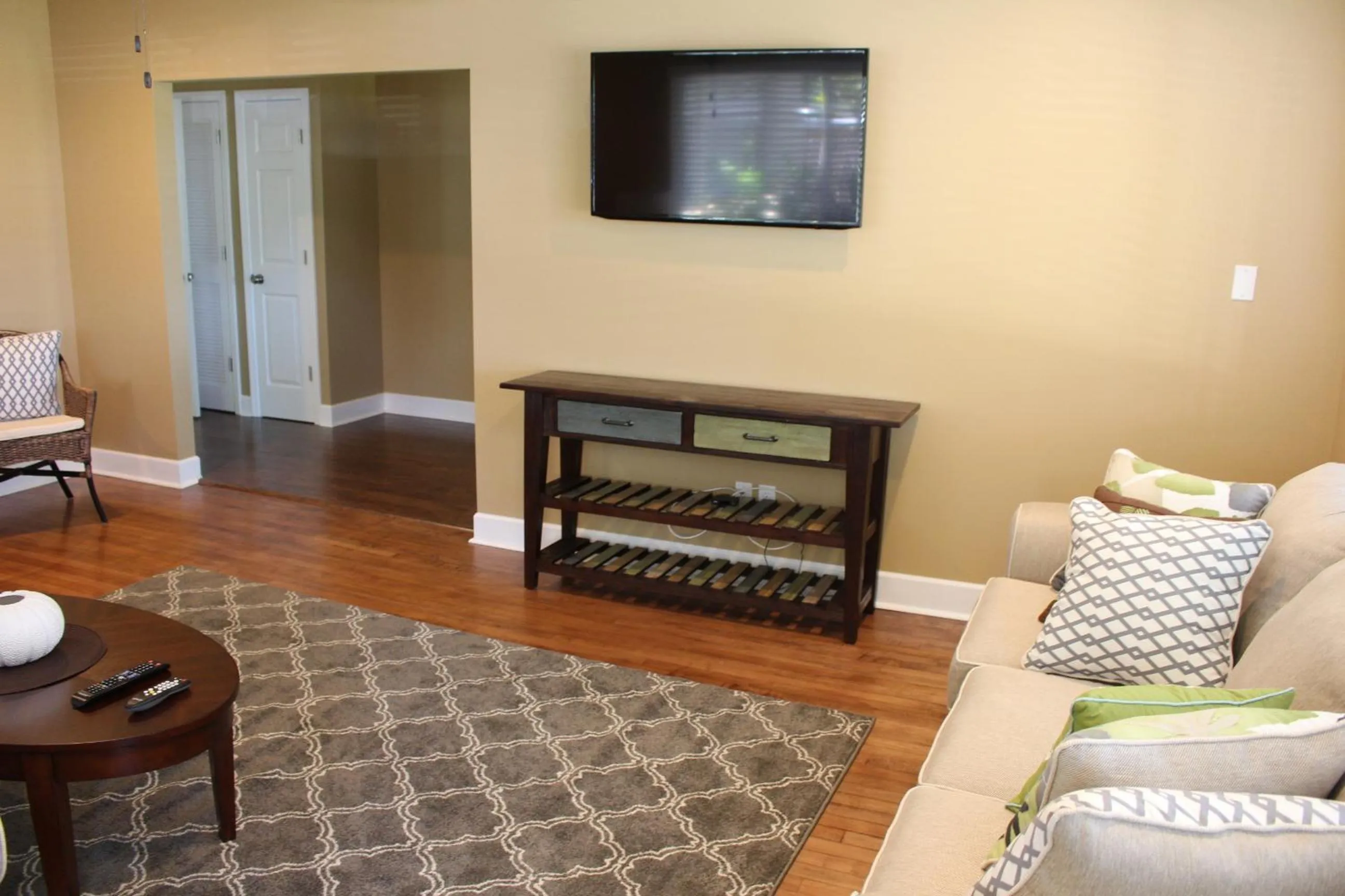 Living room in The Conch House Marina Resort