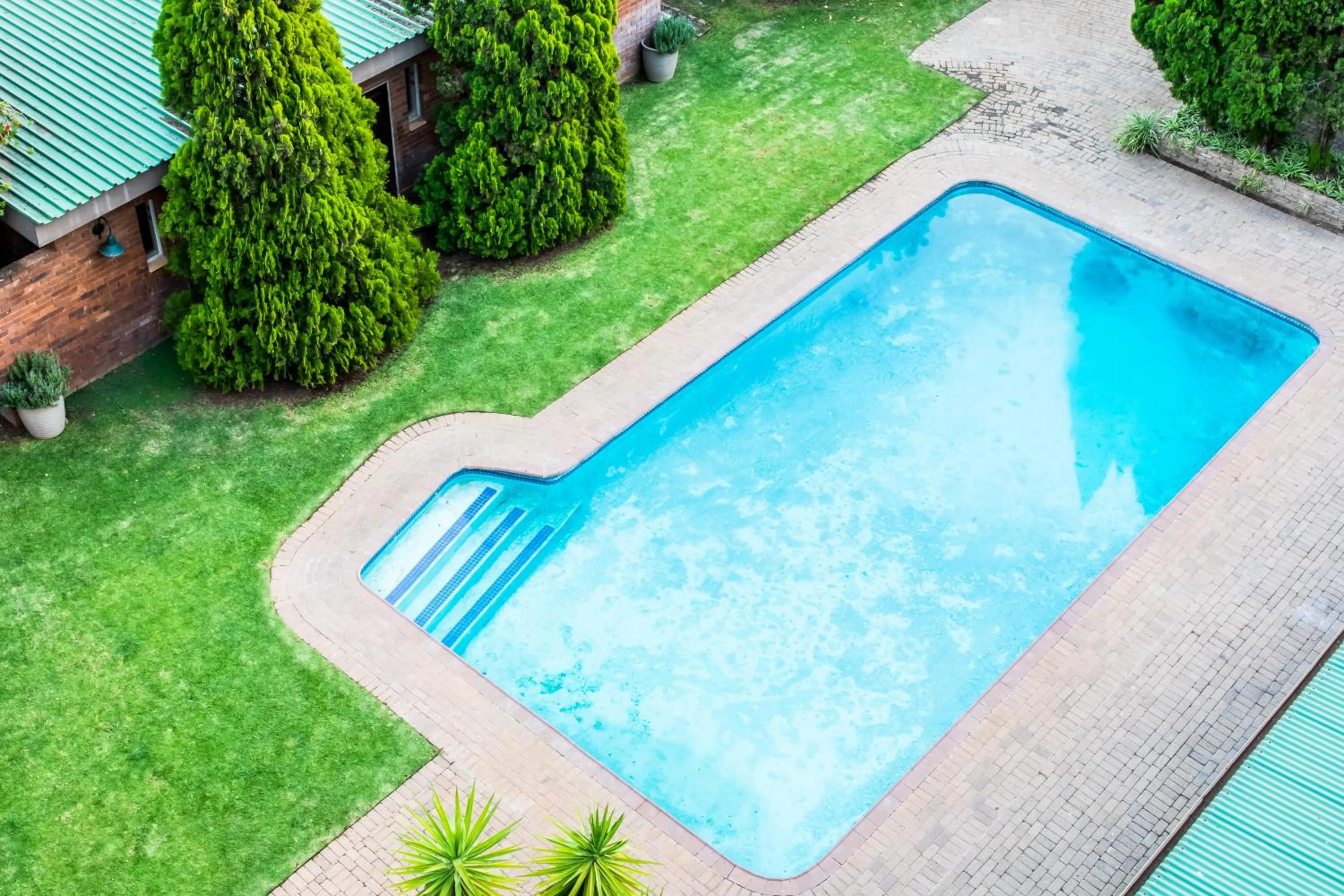 Swimming pool in Elgro Hotel Potchefstroom